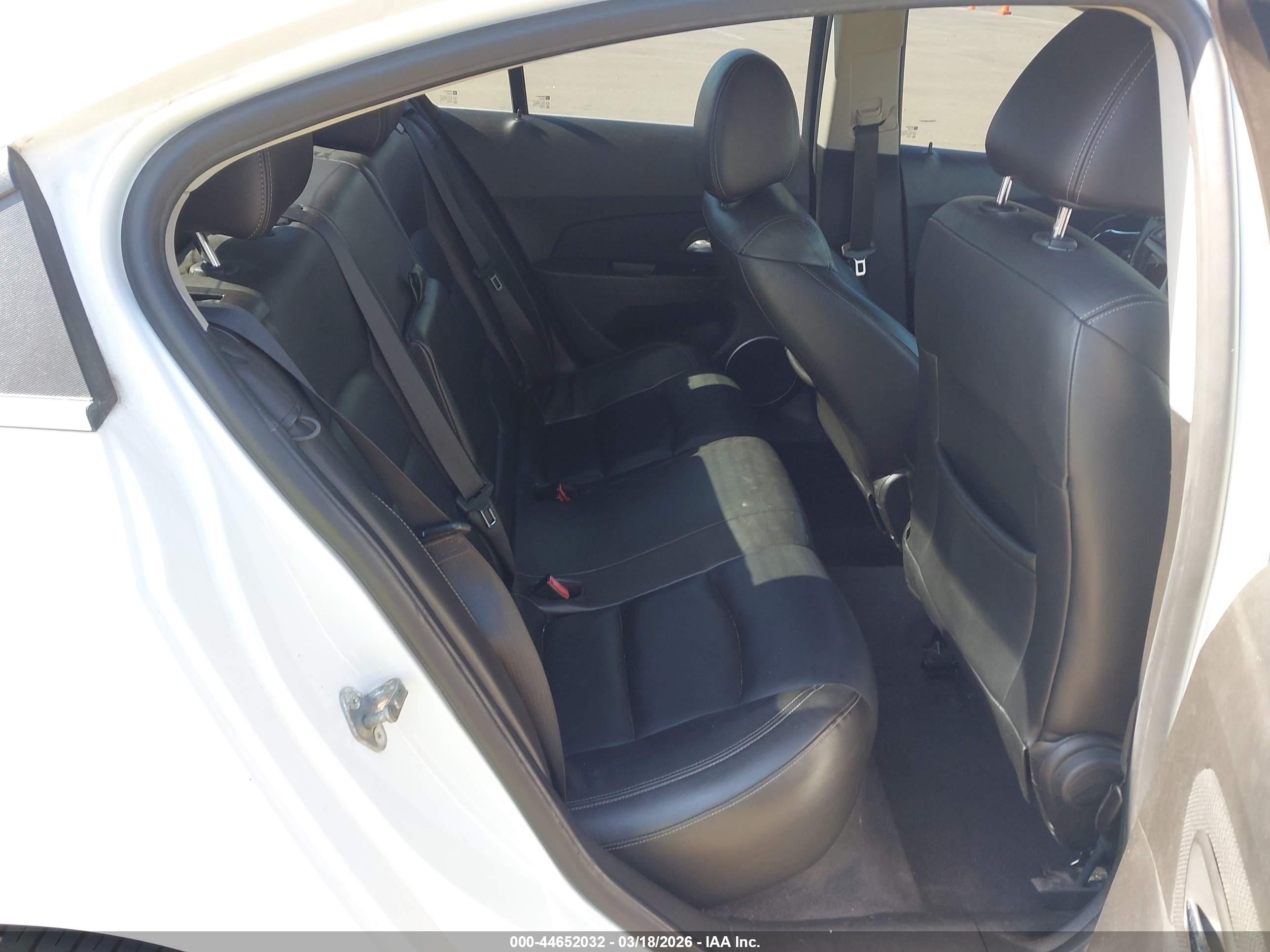 CHEVROLET CRUZE image 8