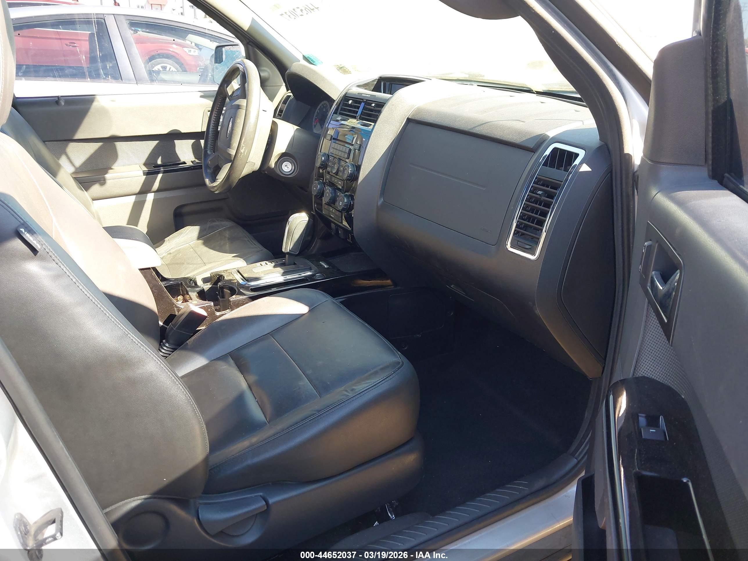 FORD ESCAPE image 5
