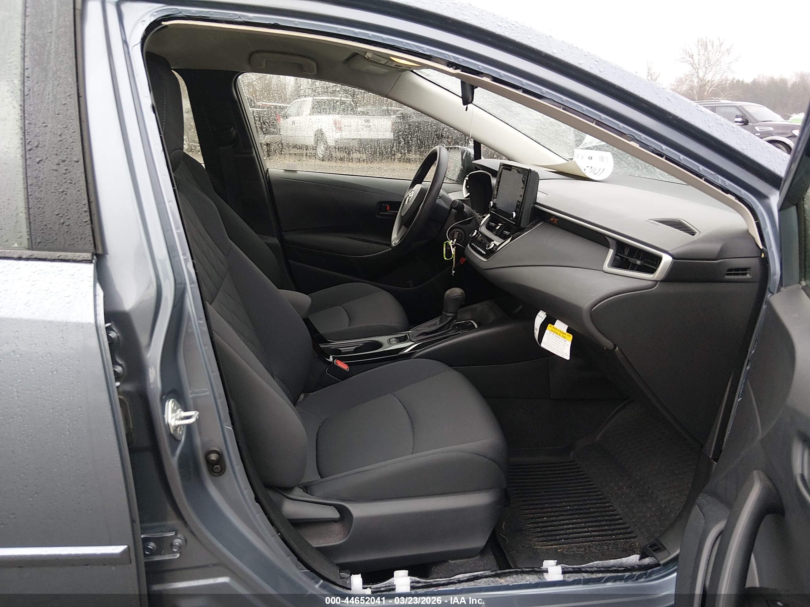 TOYOTA COROLLA image 5
