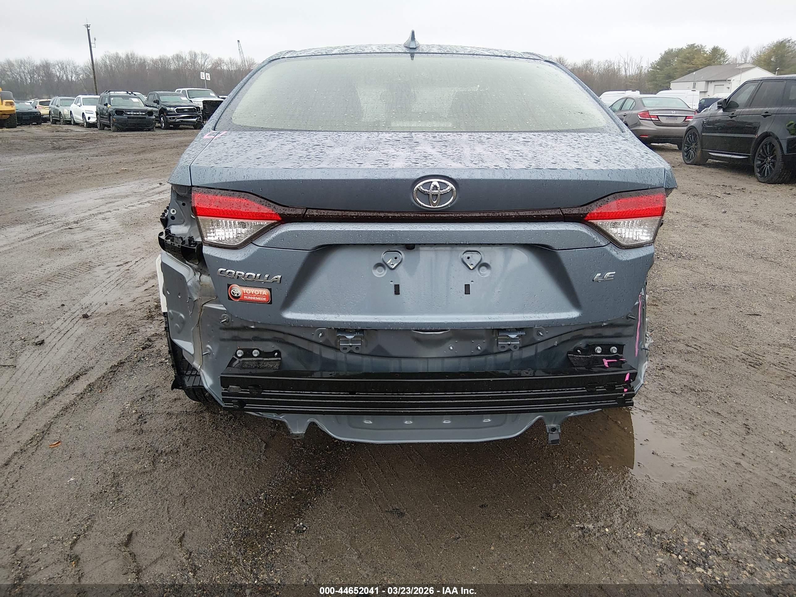 TOYOTA COROLLA image 6