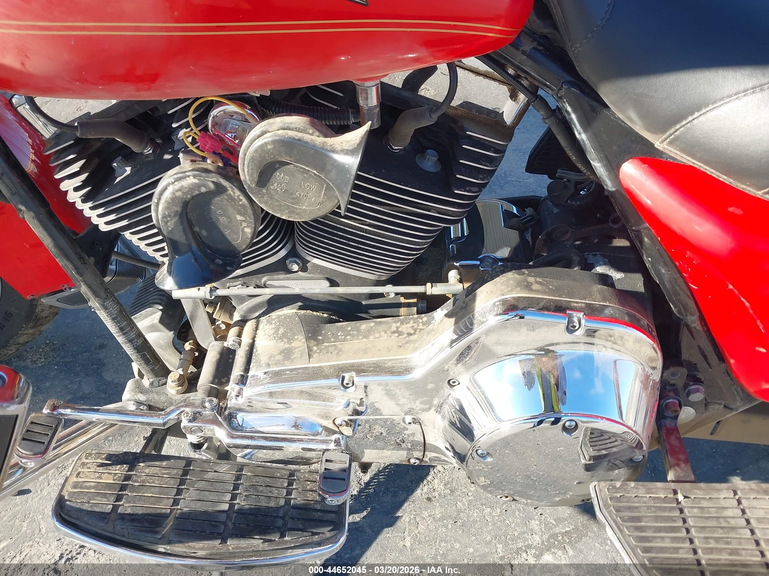 HARLEY-DAVIDSON FLHRI image 9