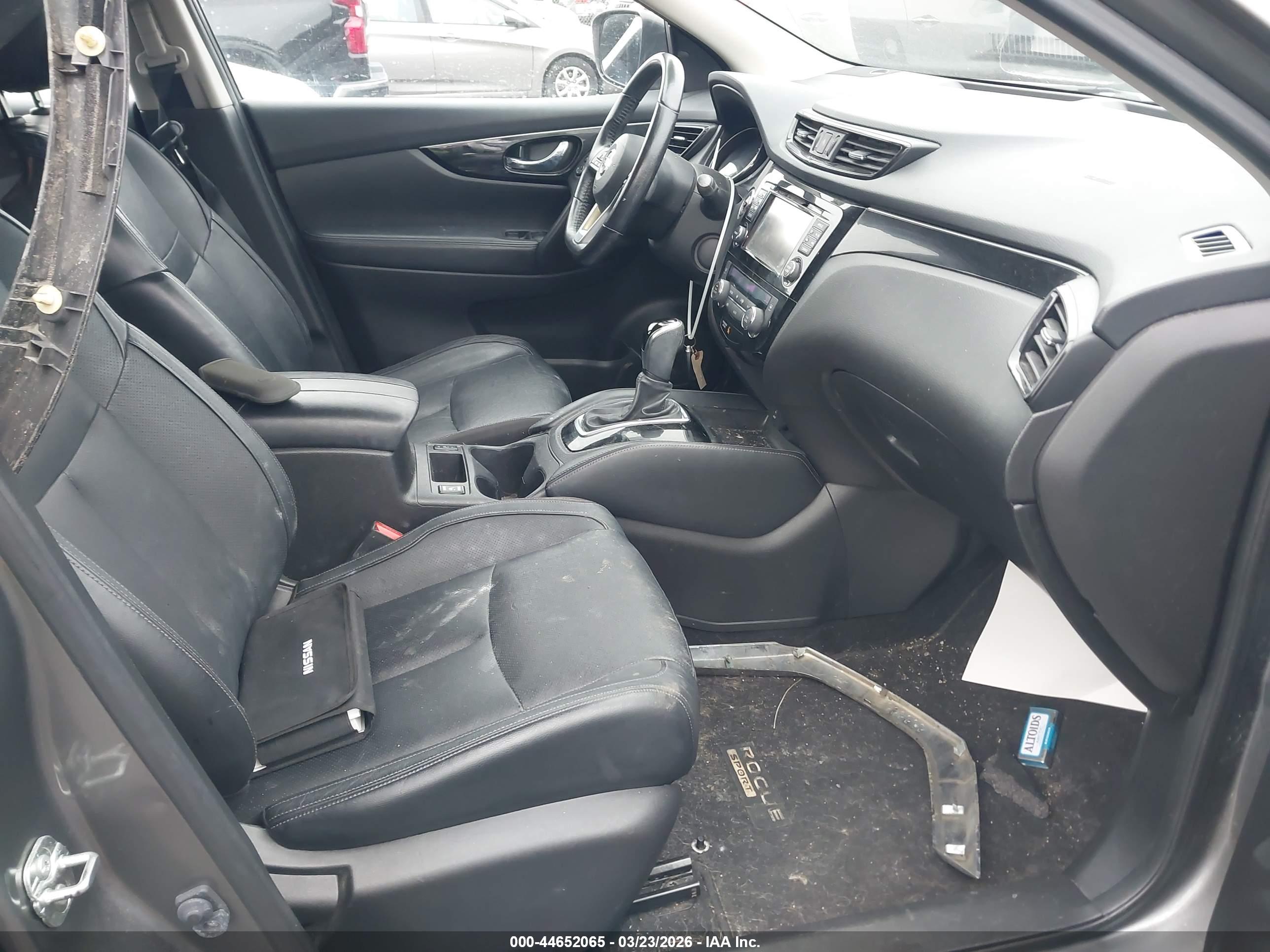 NISSAN ROGUE image 5