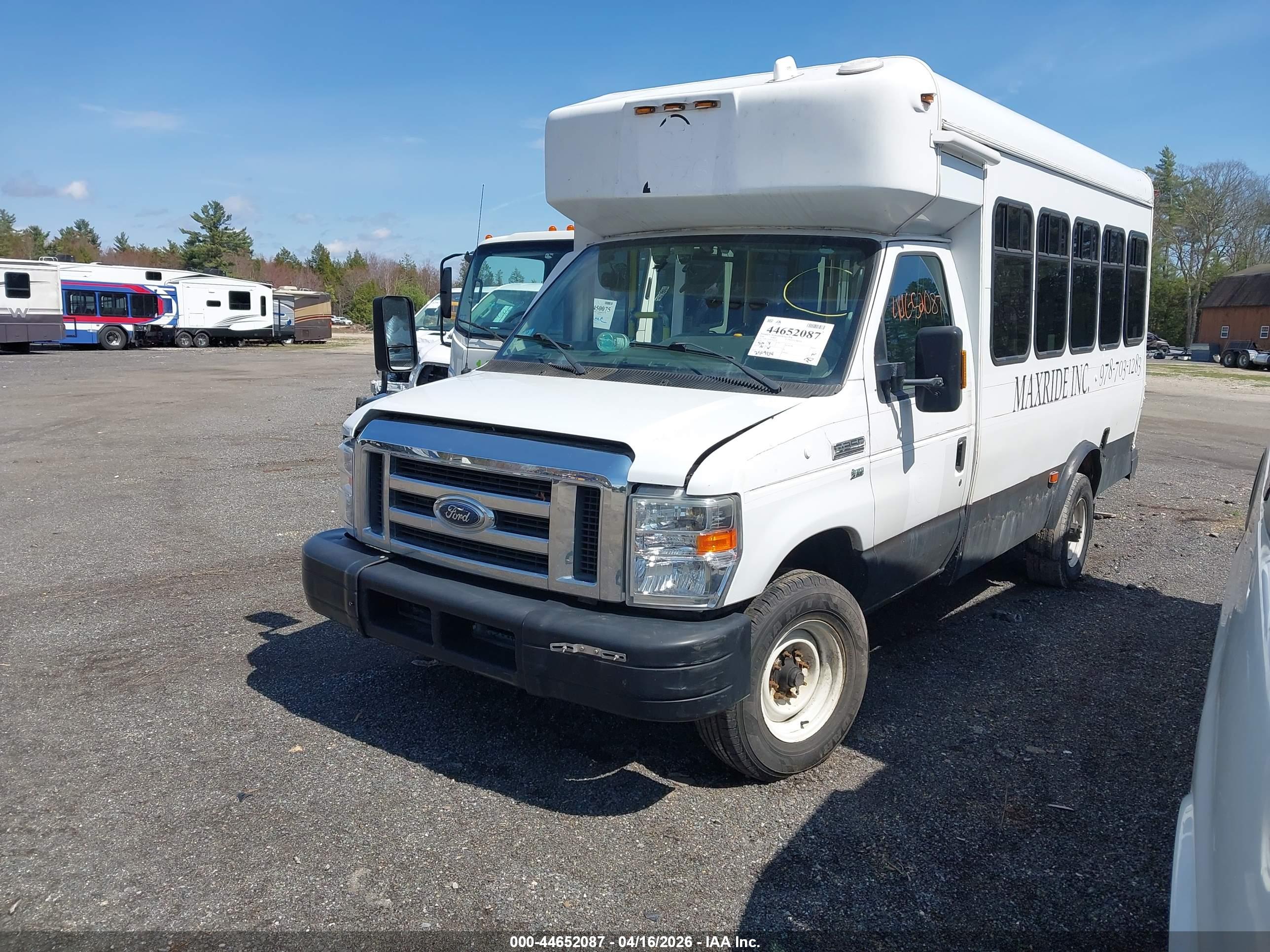 FORD E-350 image 2