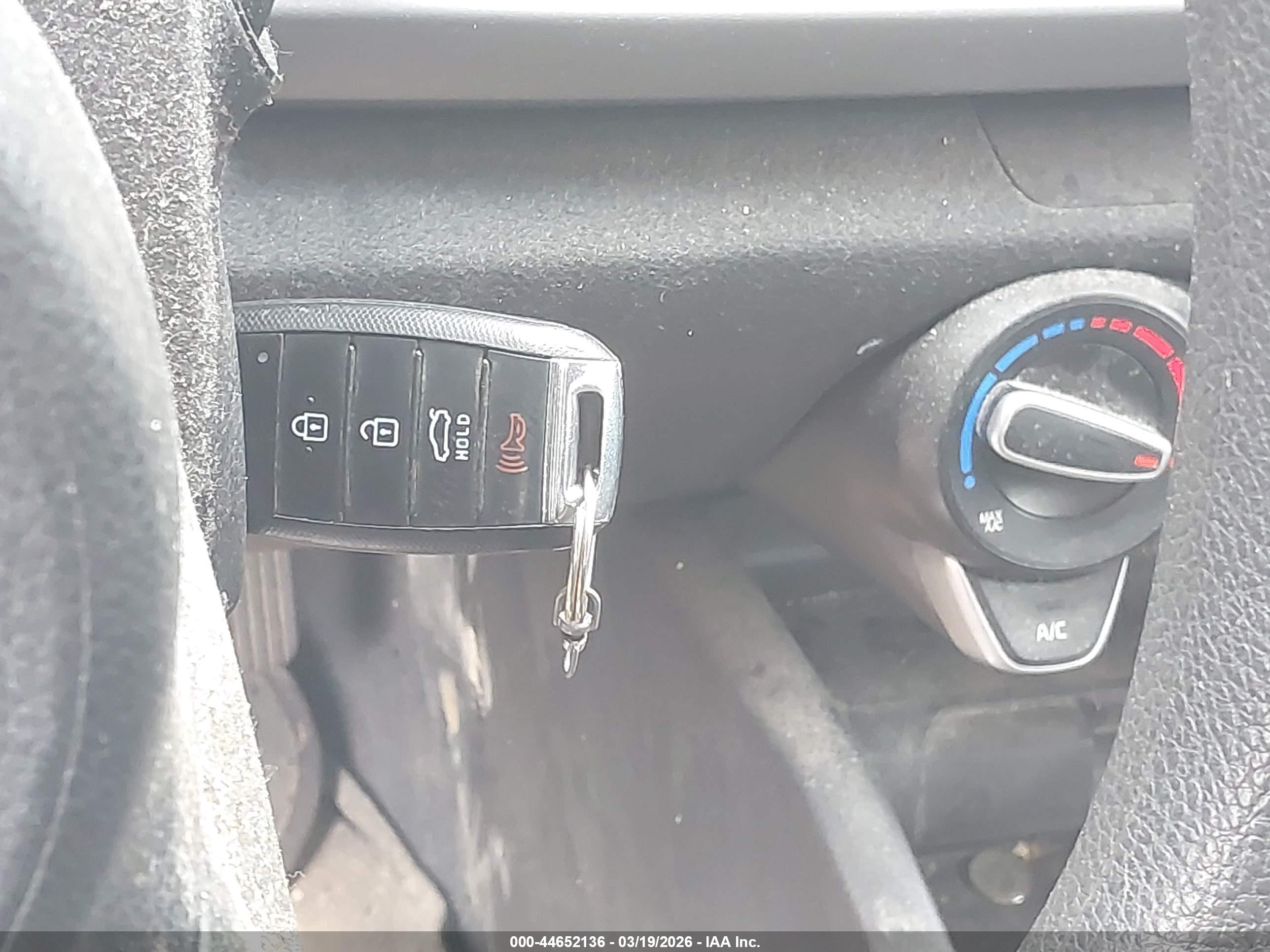 KIA RIO image 11