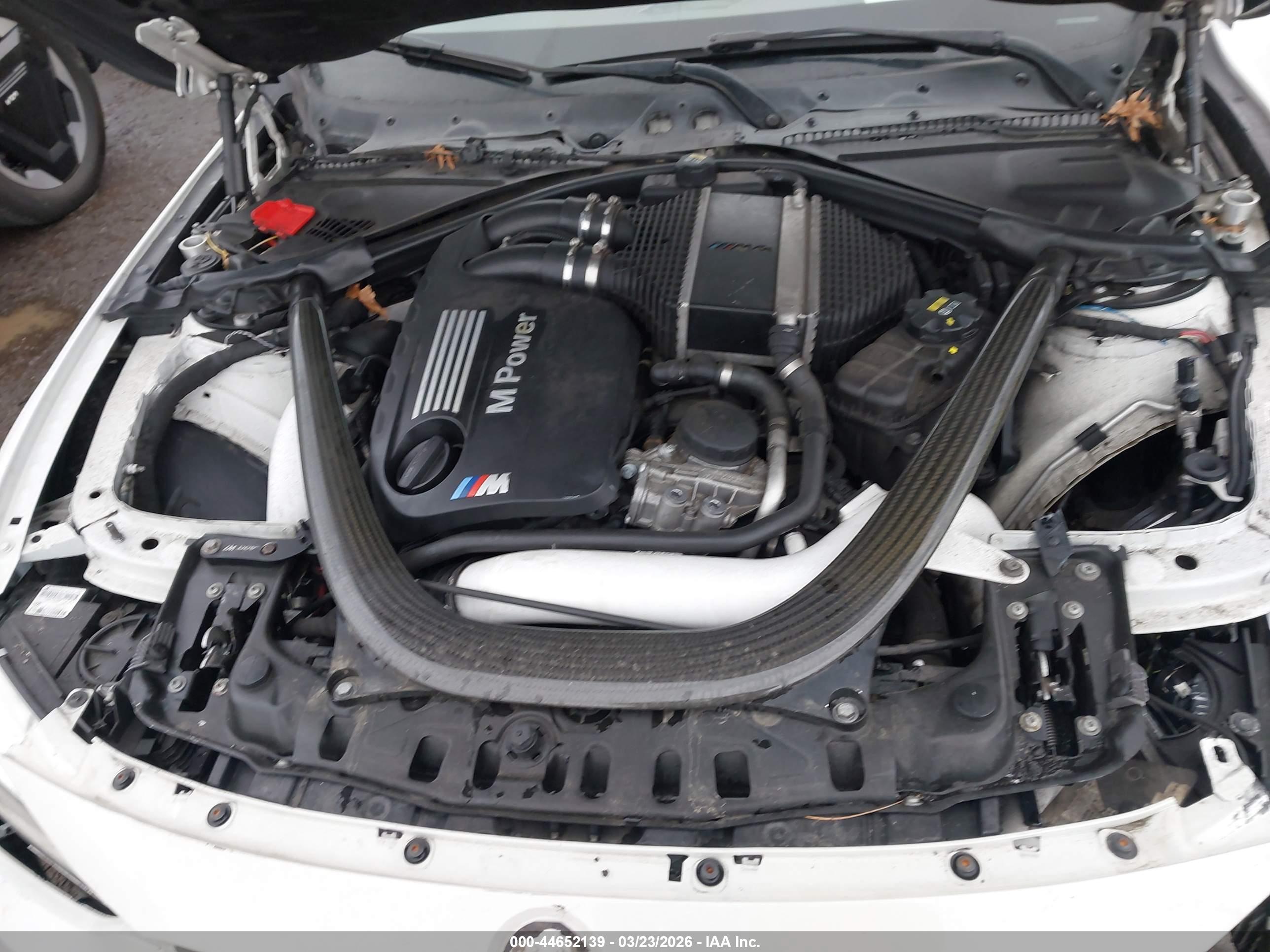 BMW M4 image 10