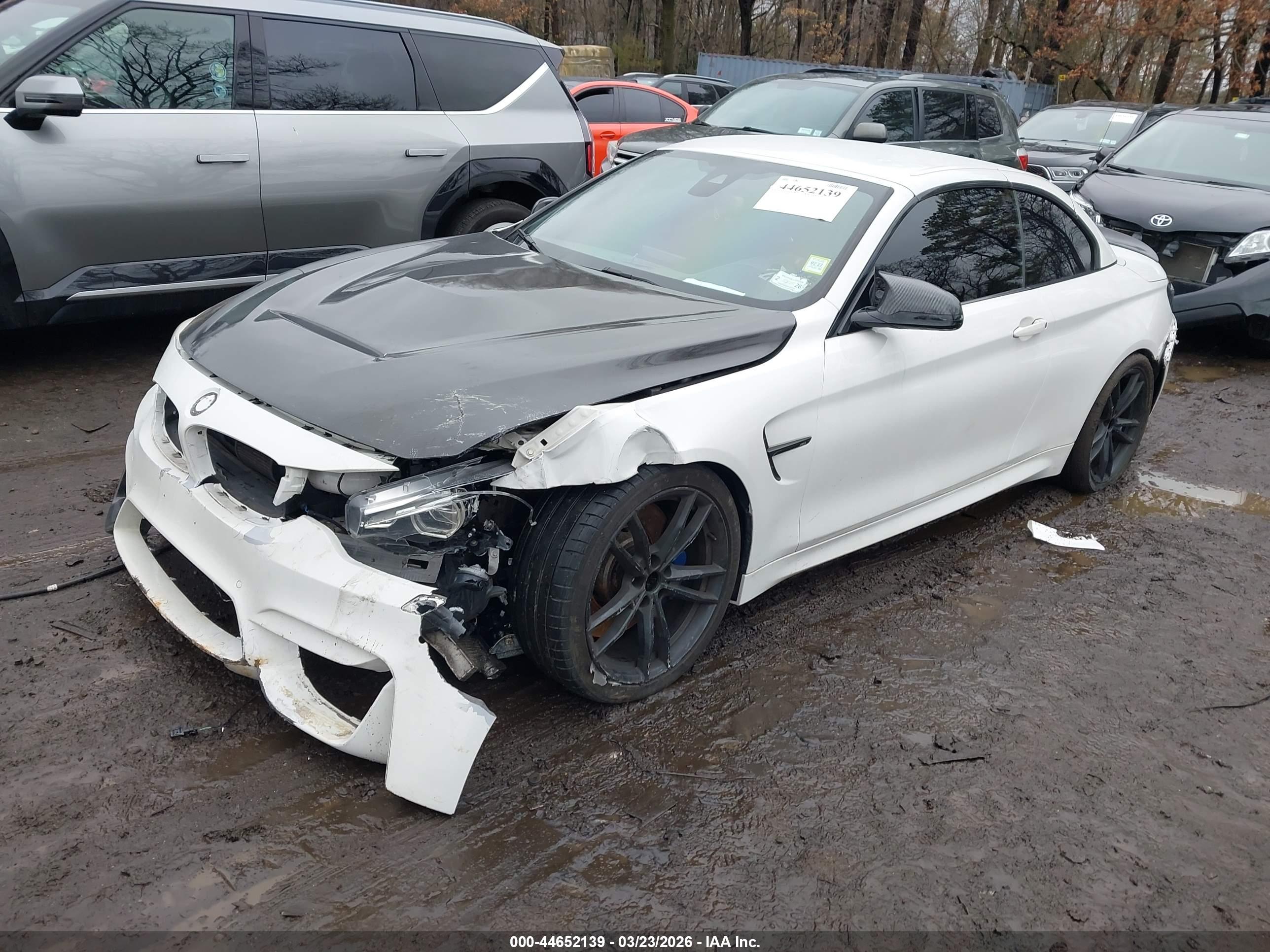 BMW M4 image 2