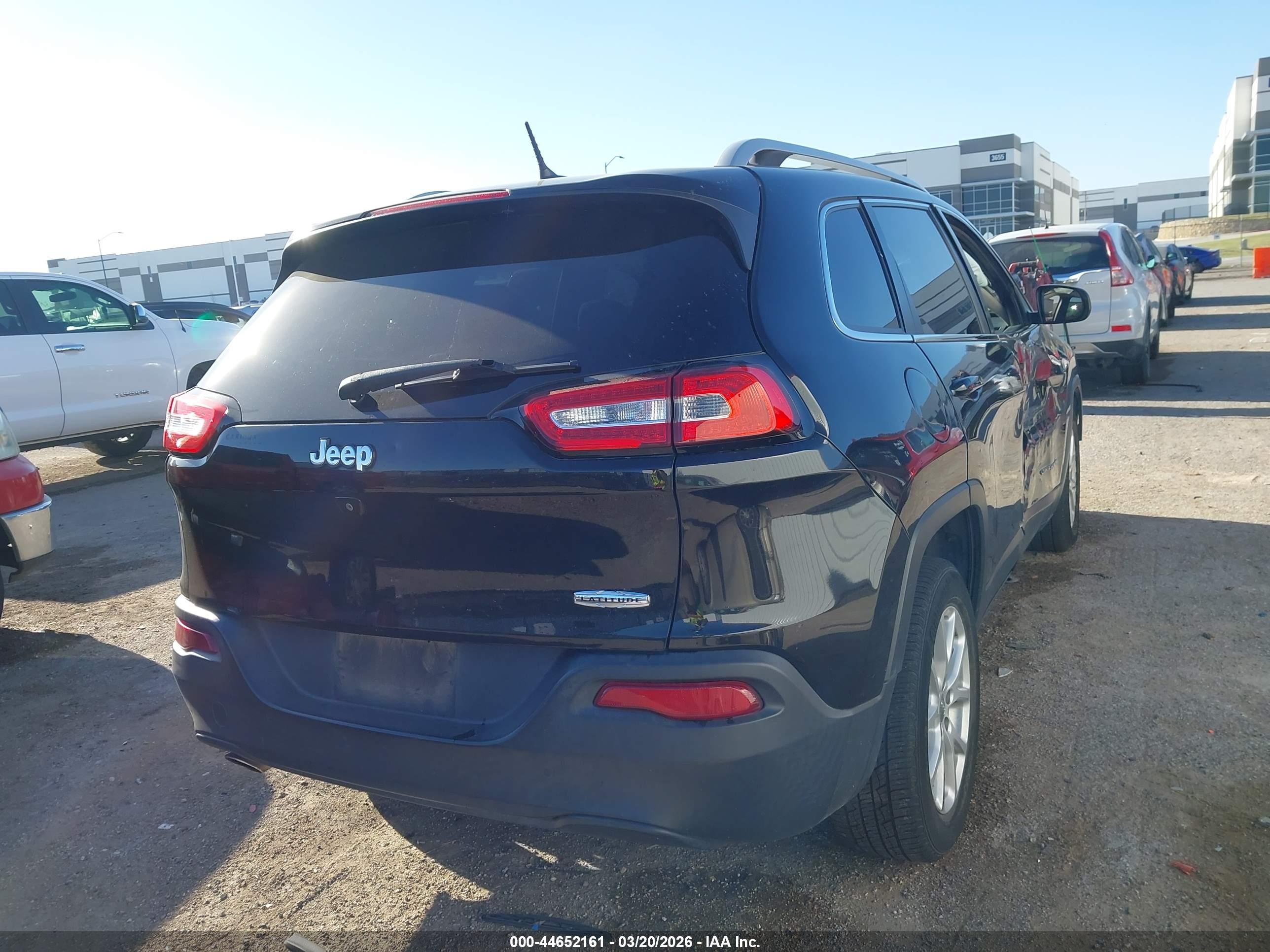 JEEP CHEROKEE image 4