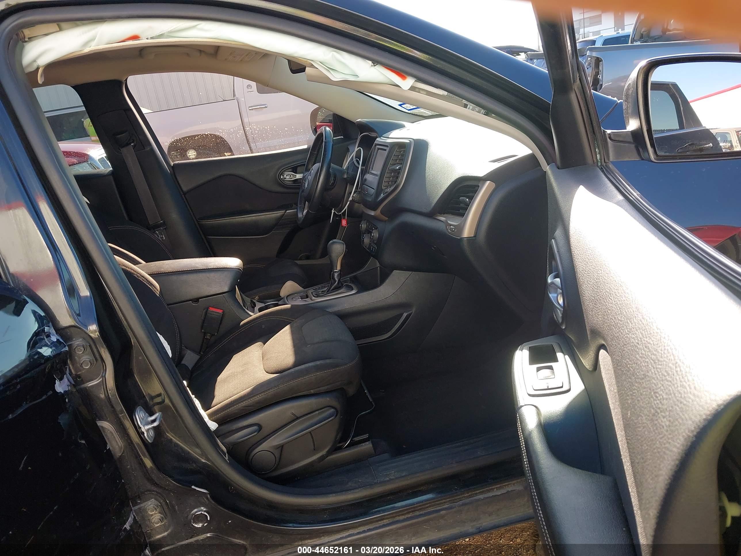 JEEP CHEROKEE image 5