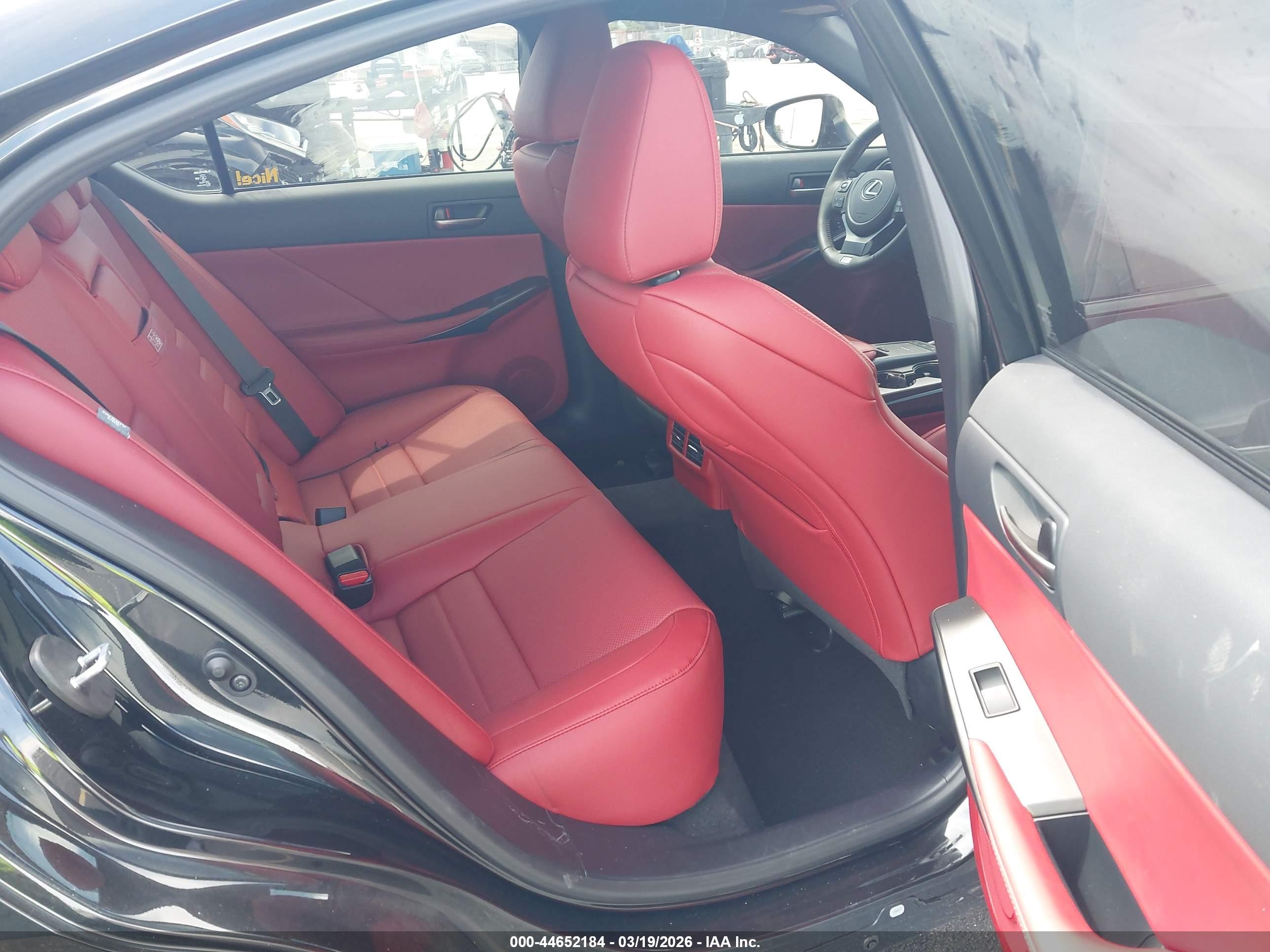 LEXUS IS image 8