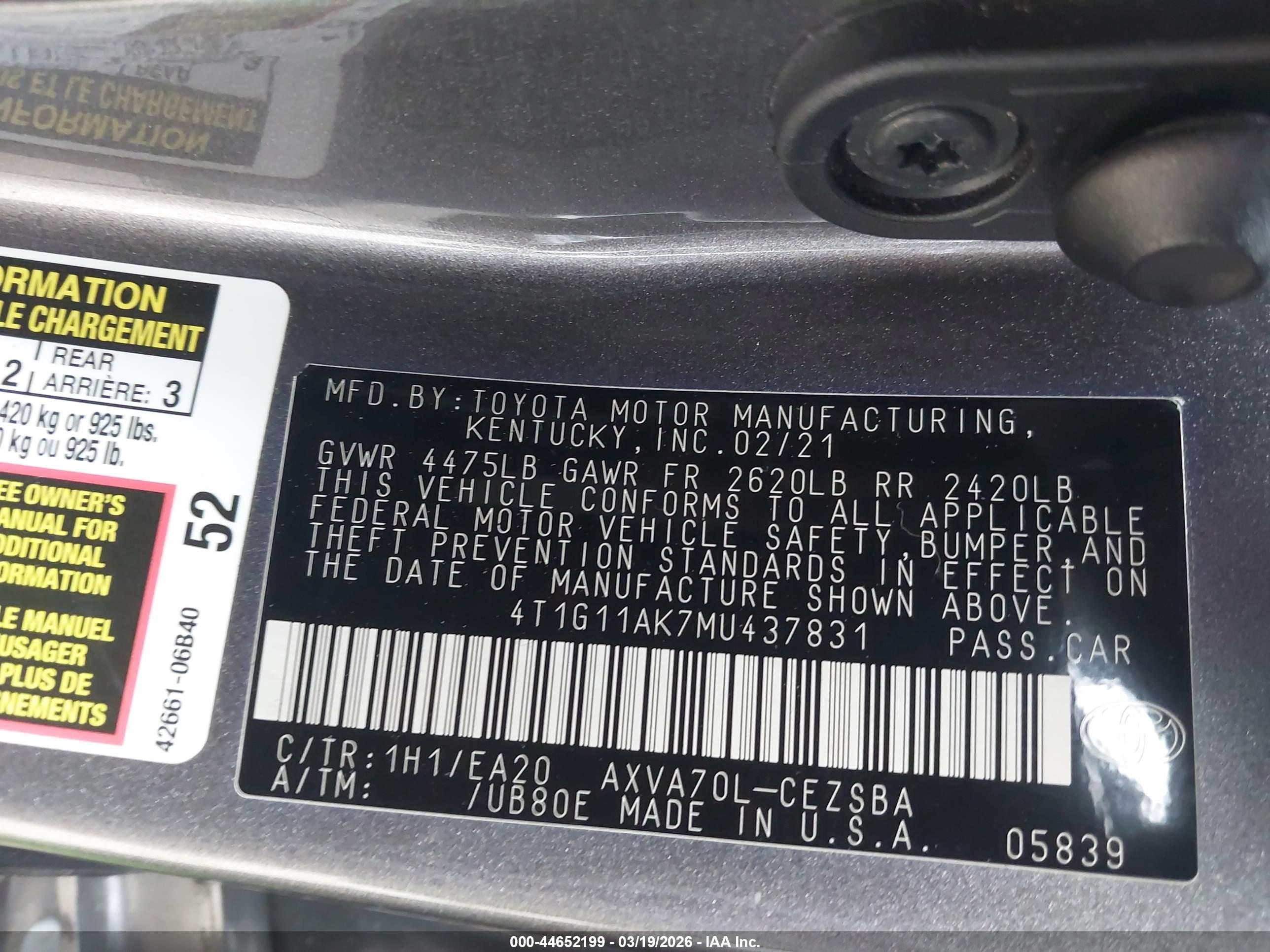 TOYOTA CAMRY image 9
