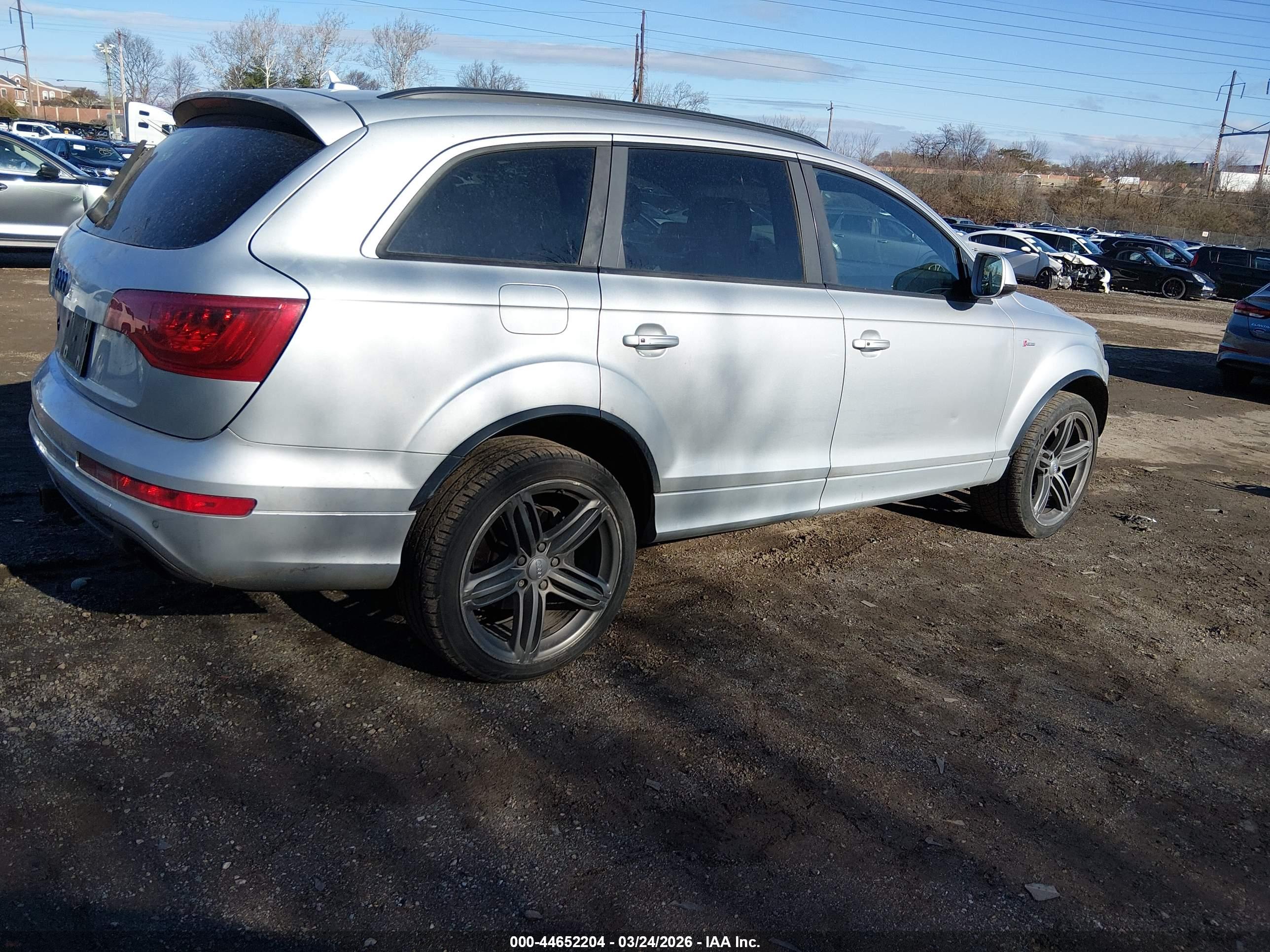 AUDI Q7 image 4