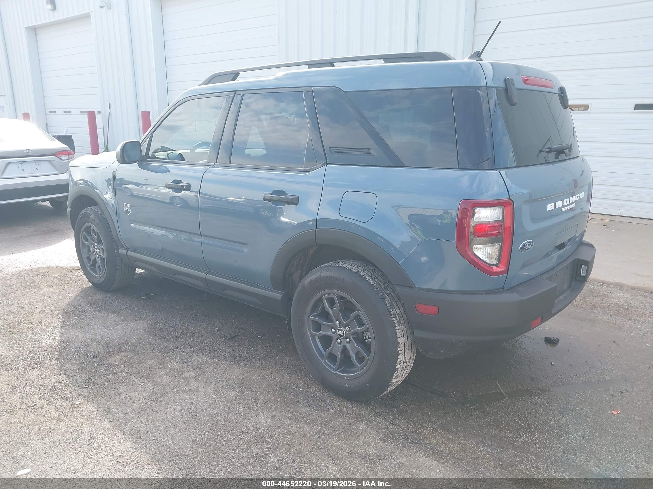 FORD BRONCO image 3