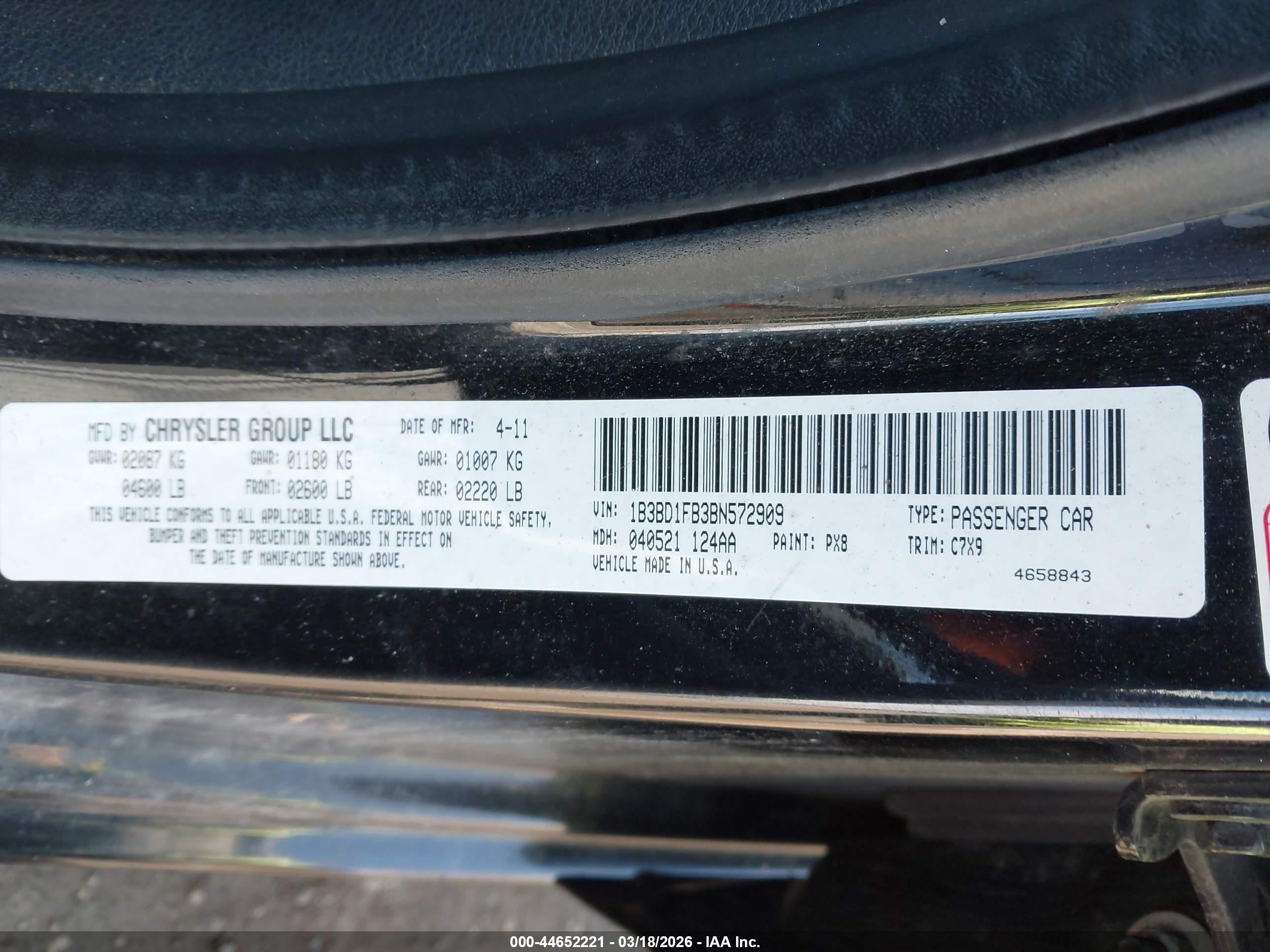 DODGE AVENGER image 9
