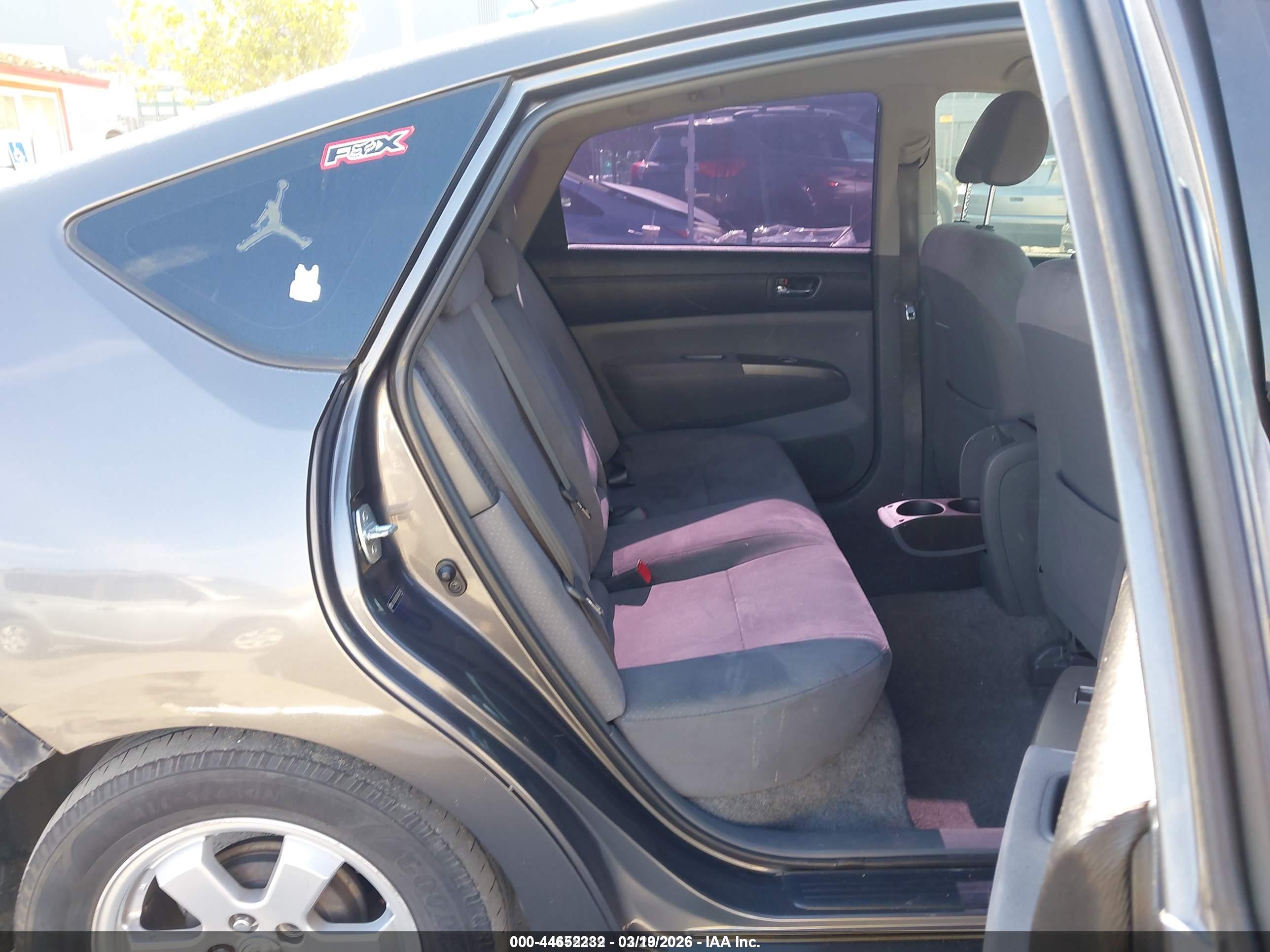 TOYOTA PRIUS image 8