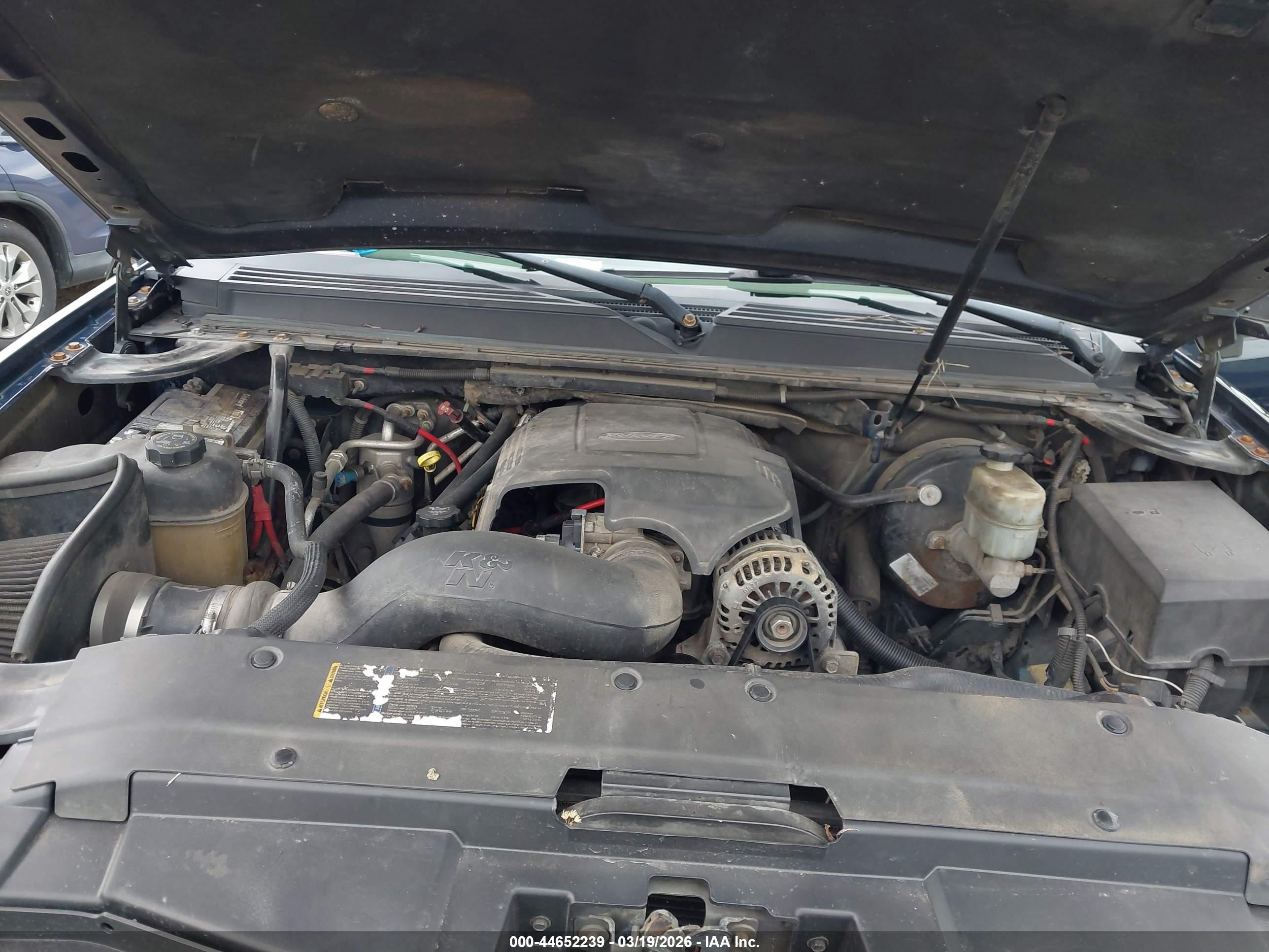 CHEVROLET TAHOE image 10