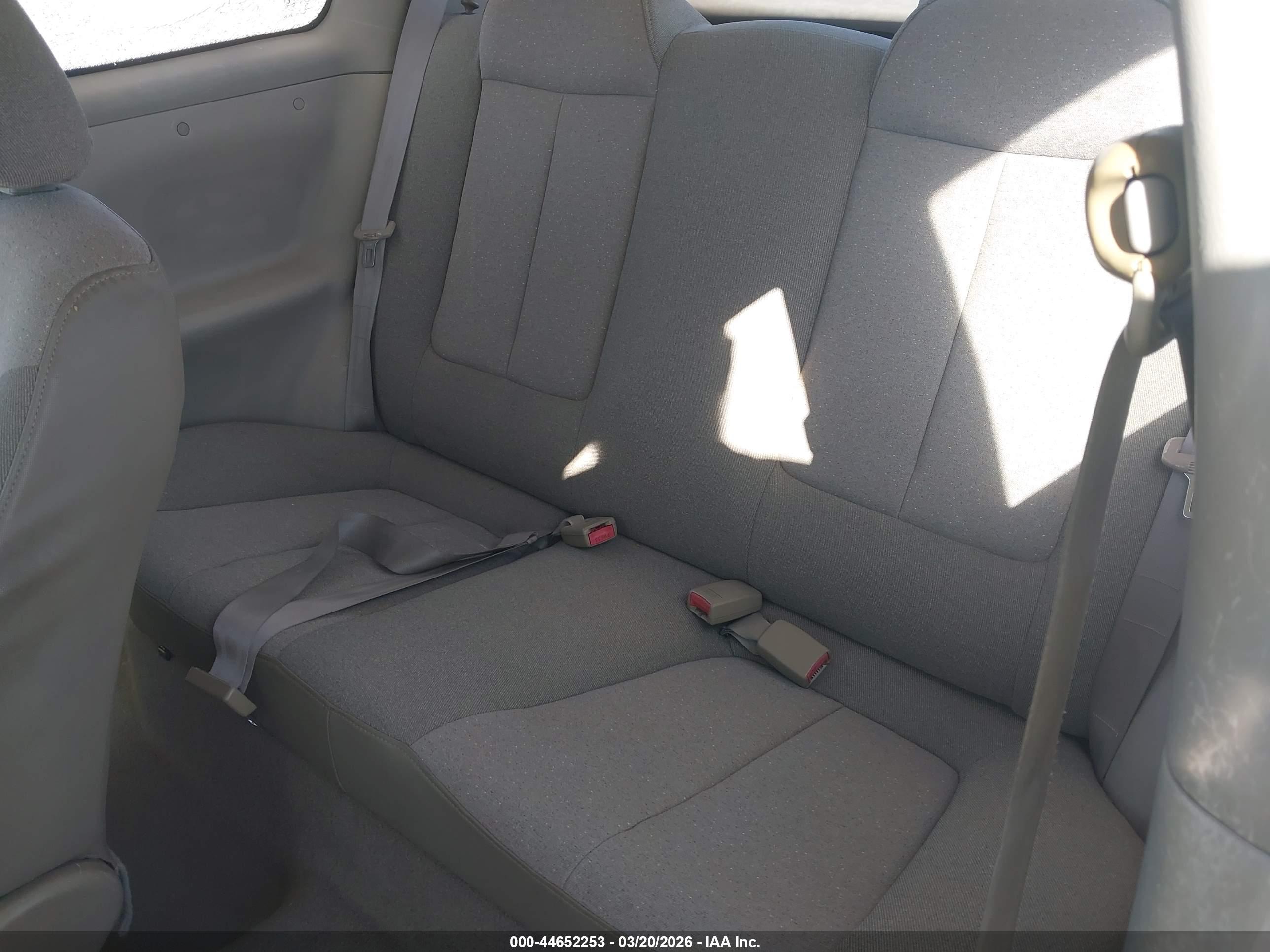HYUNDAI ACCENT image 8