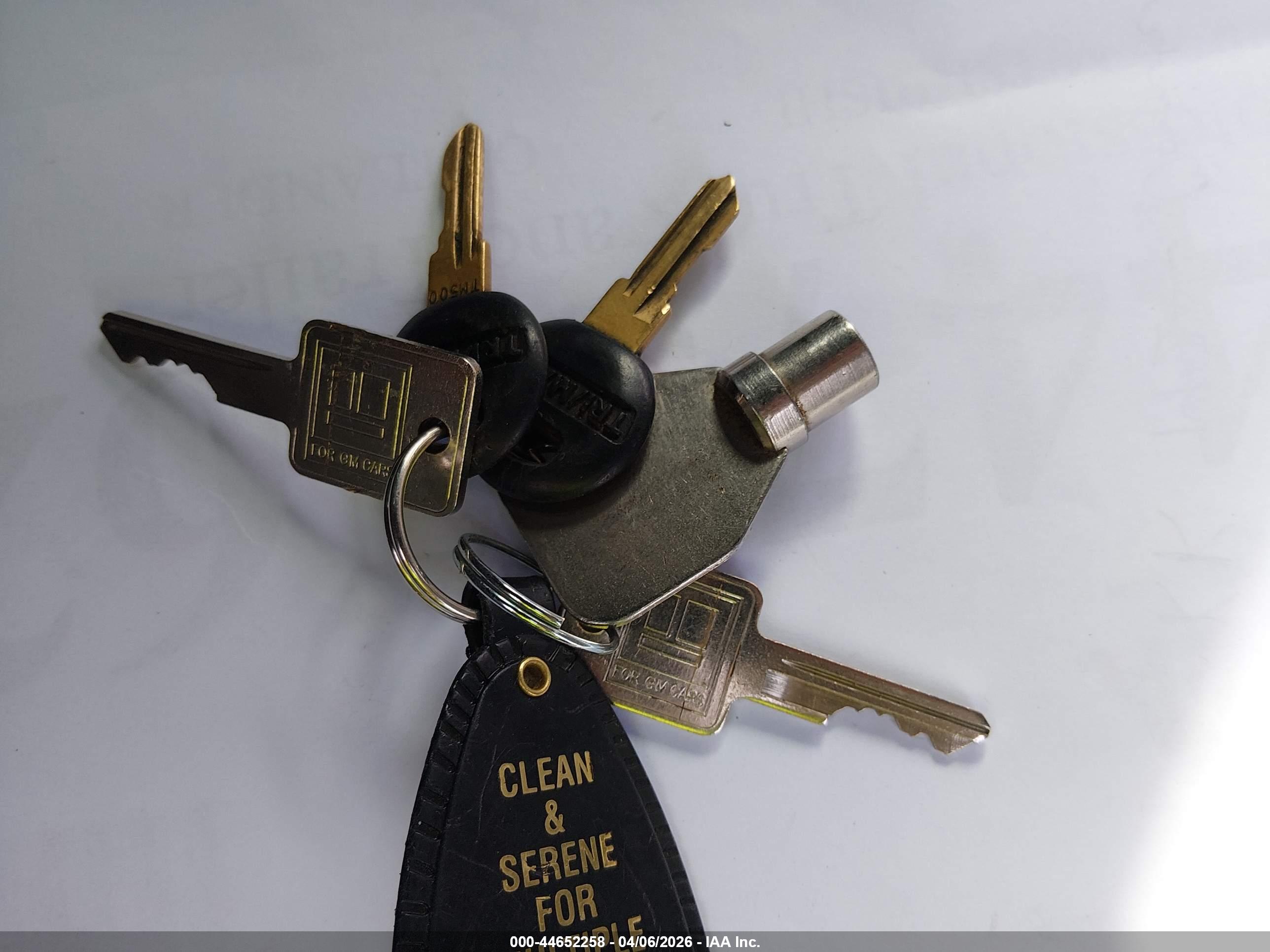 CHEVROLET P30 image 11