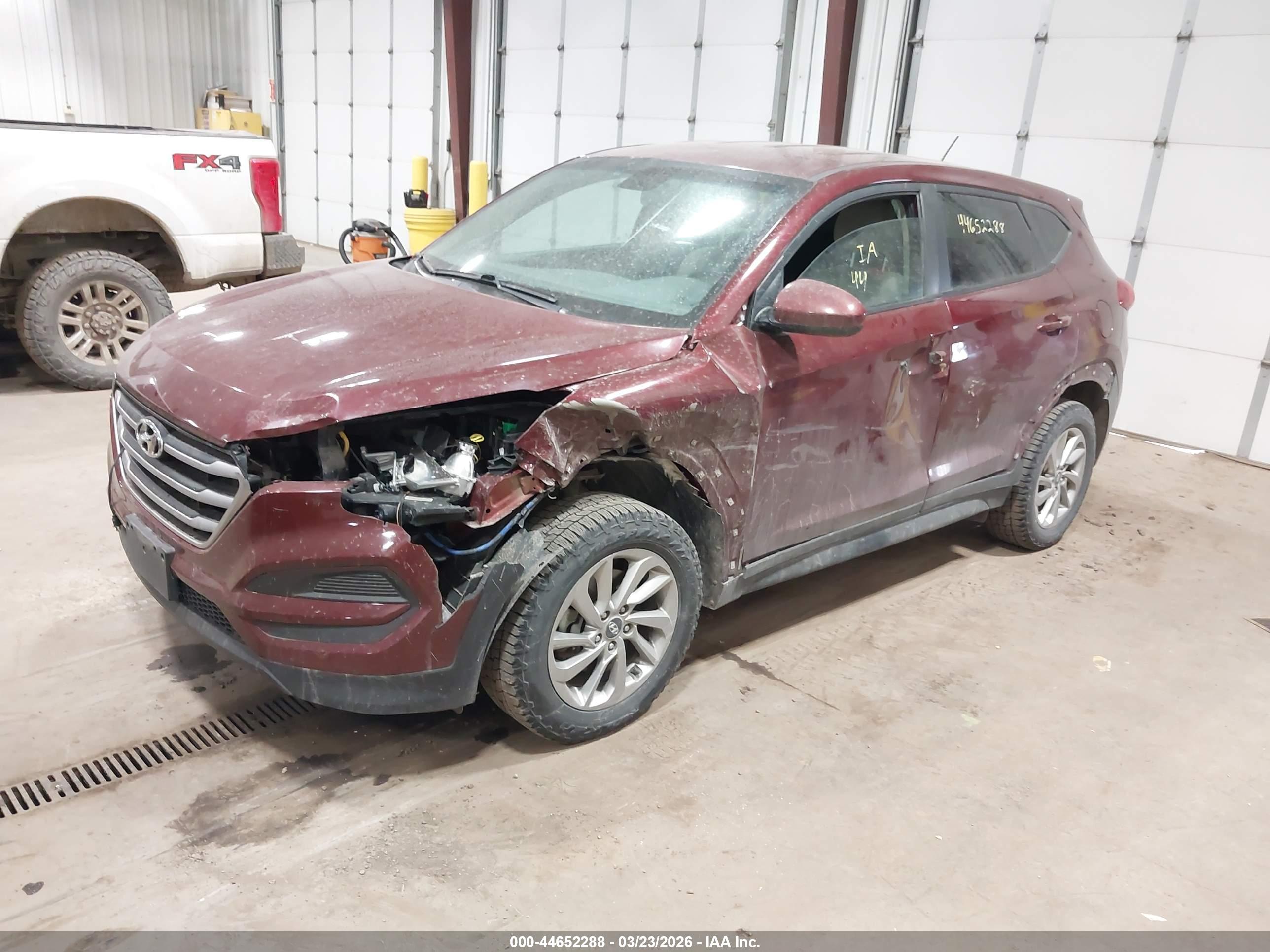 HYUNDAI TUCSON image 2