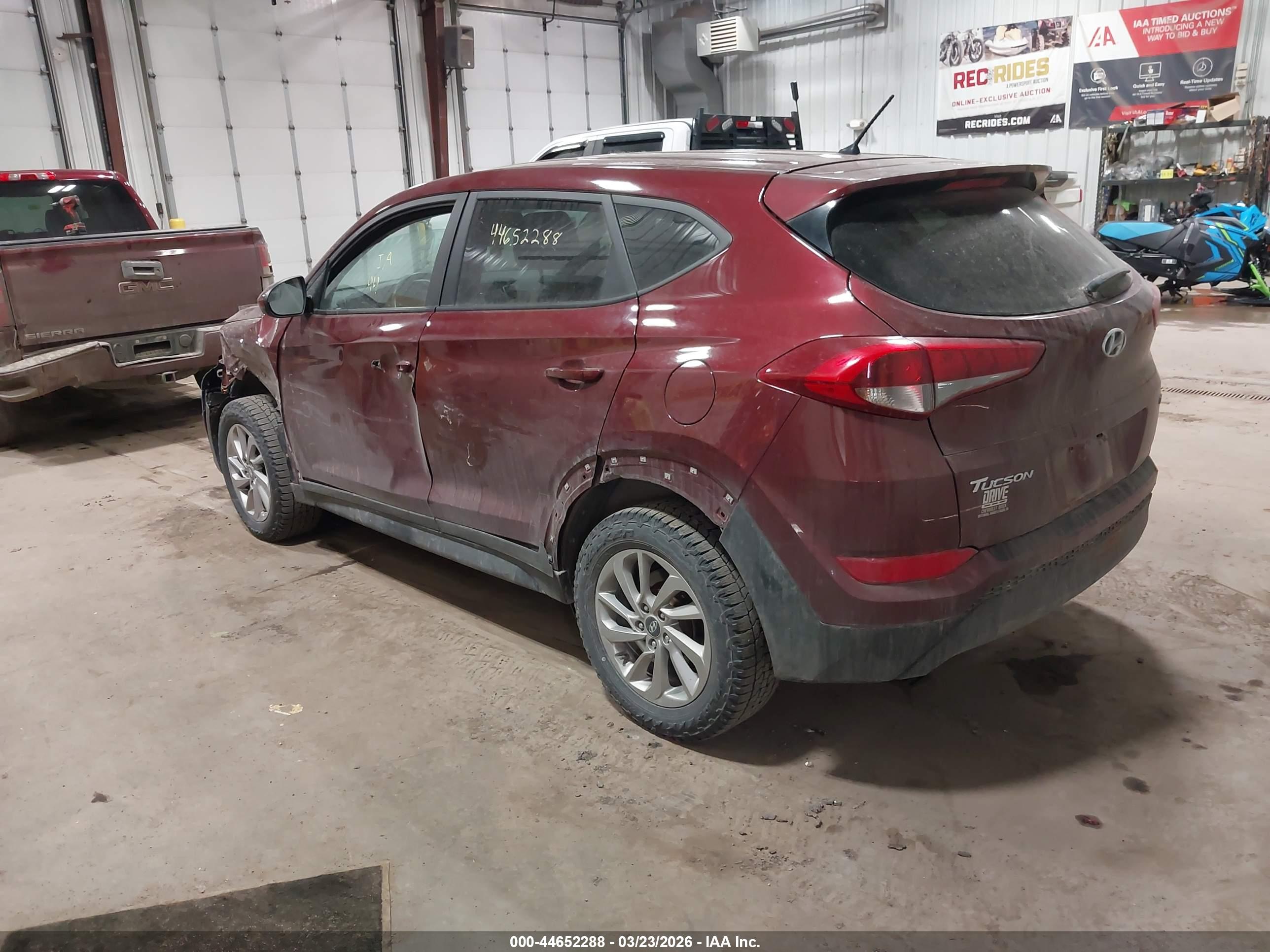 HYUNDAI TUCSON image 3
