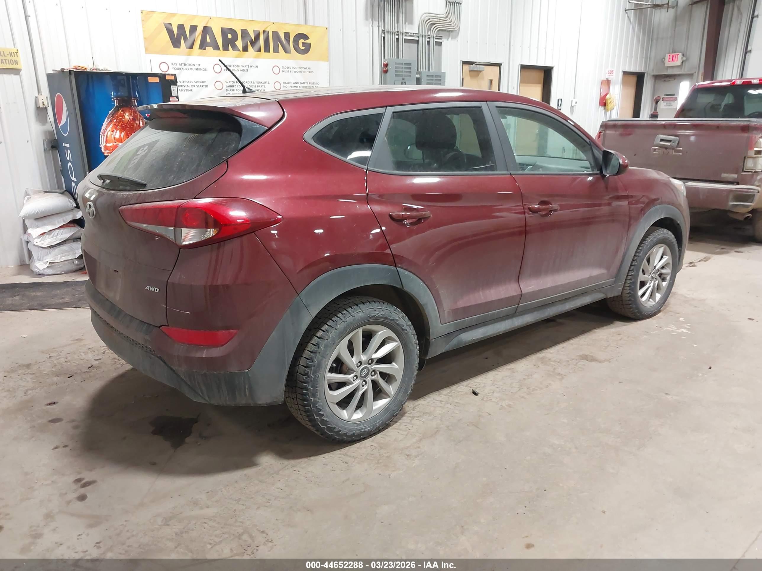 HYUNDAI TUCSON image 4