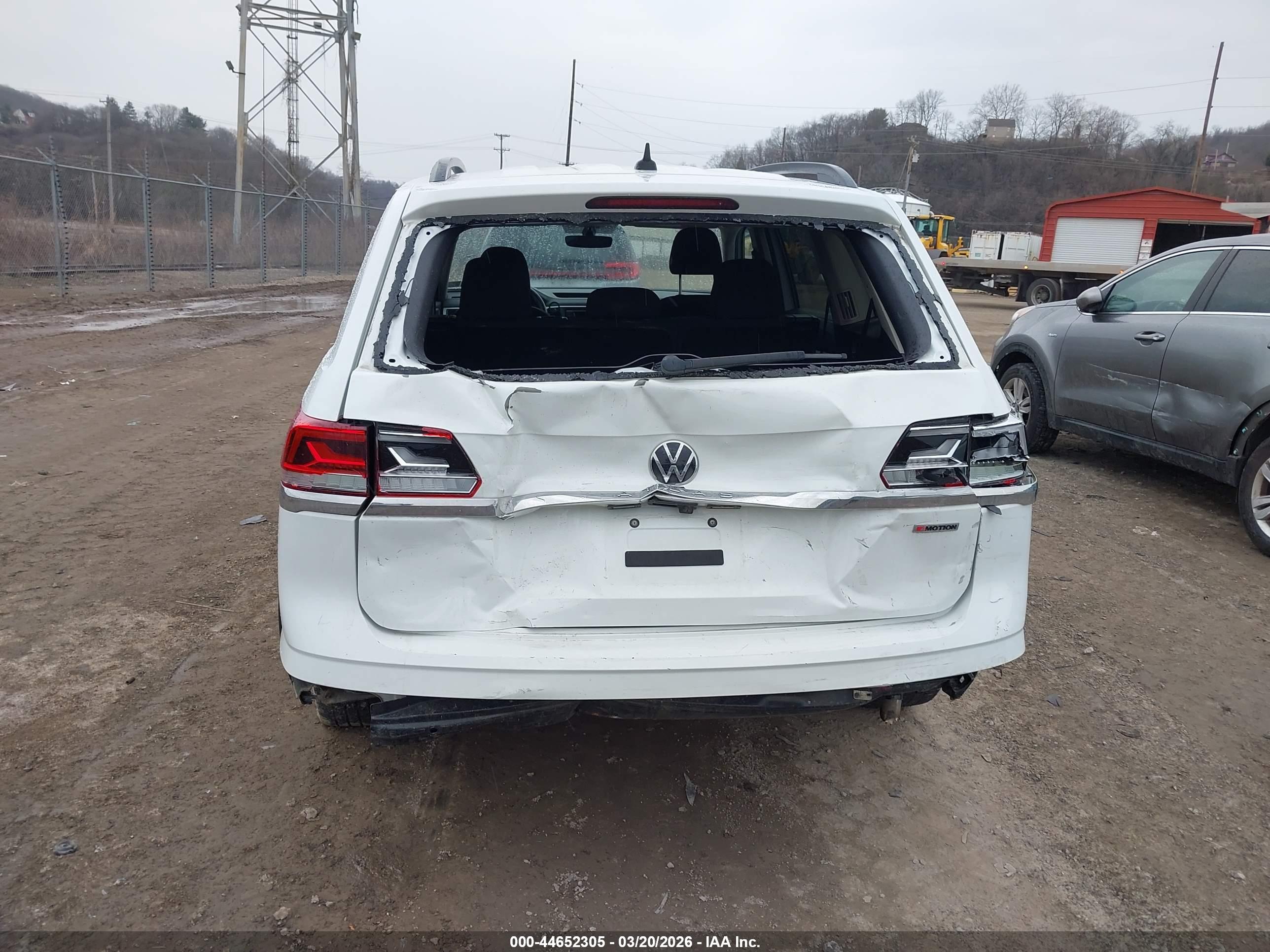 VOLKSWAGEN ATLAS image 6