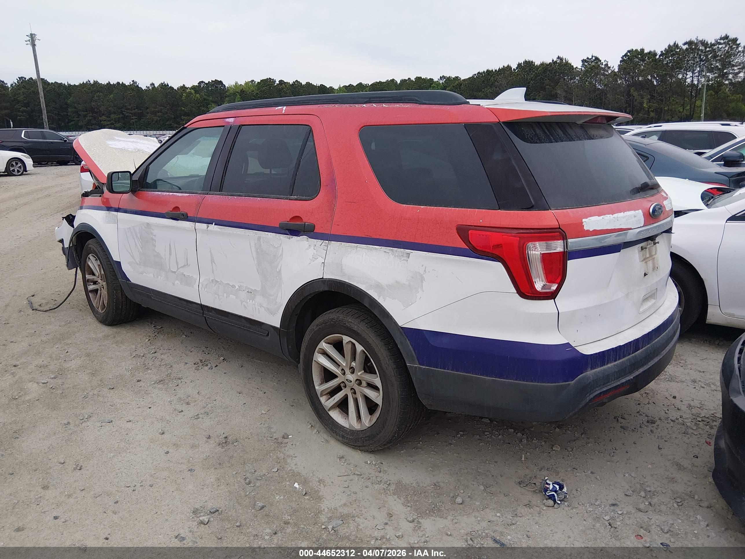 FORD EXPLORER image 3