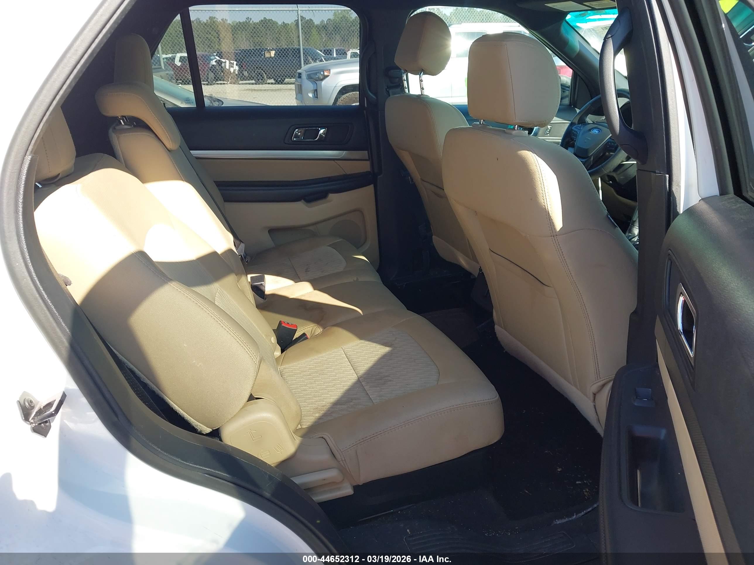 FORD EXPLORER image 8