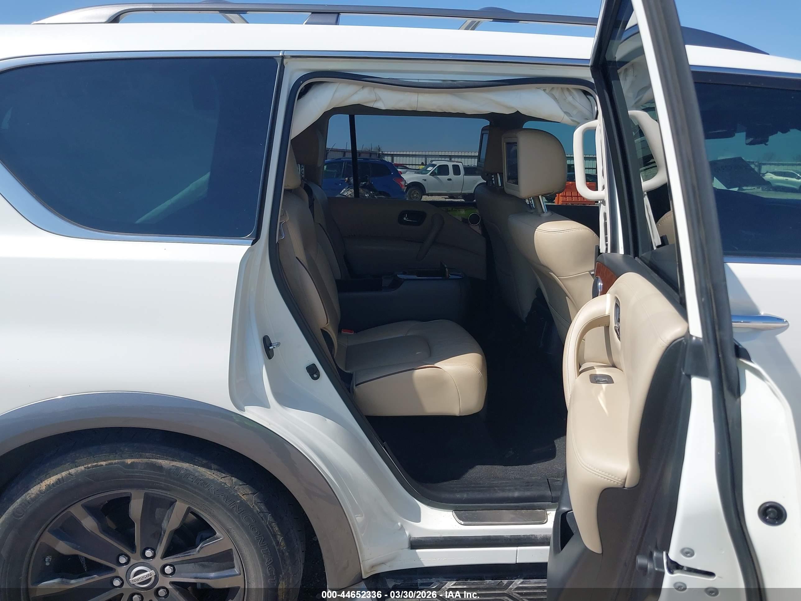 NISSAN ARMADA image 8