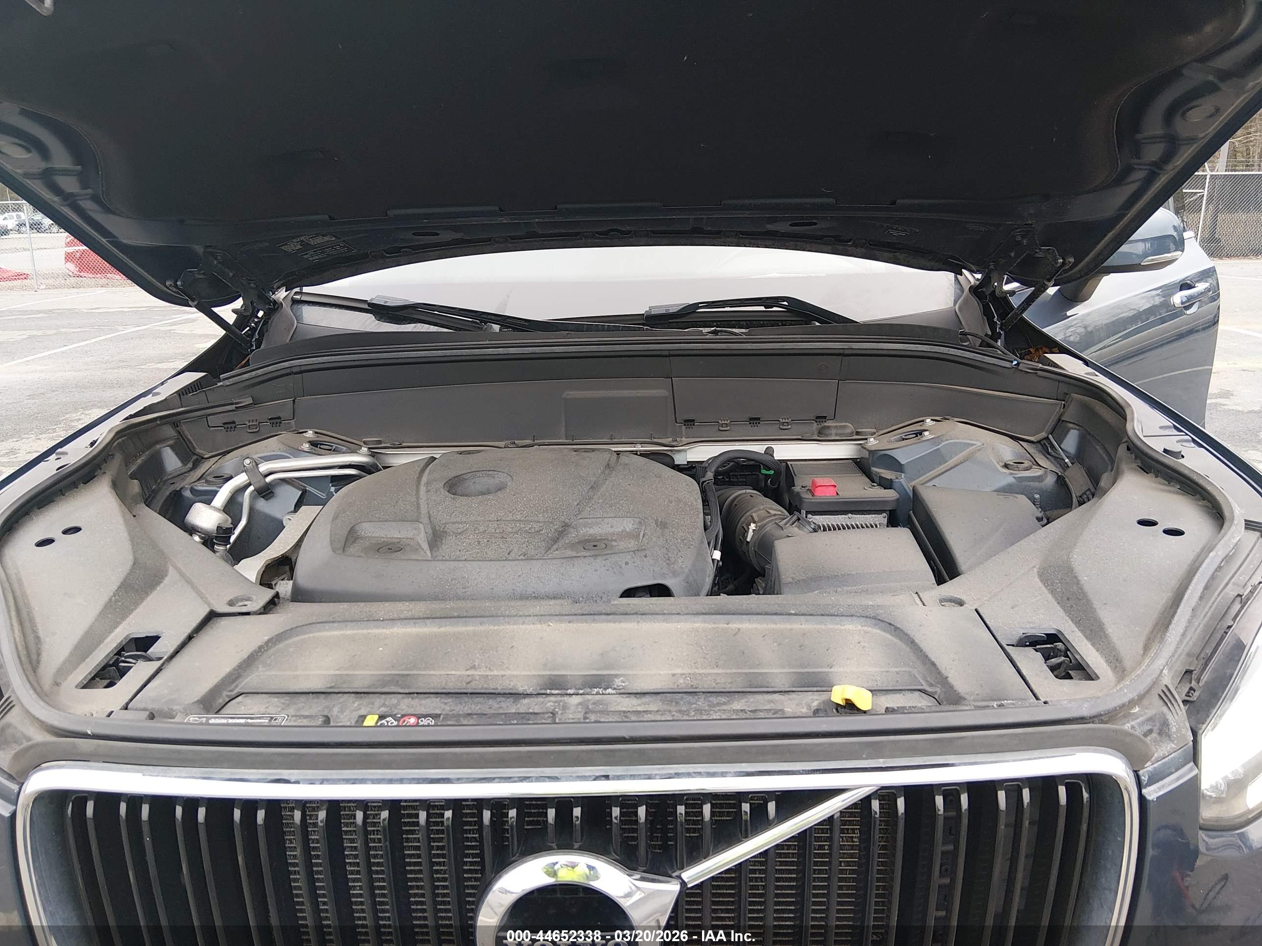 VOLVO XC90 image 10