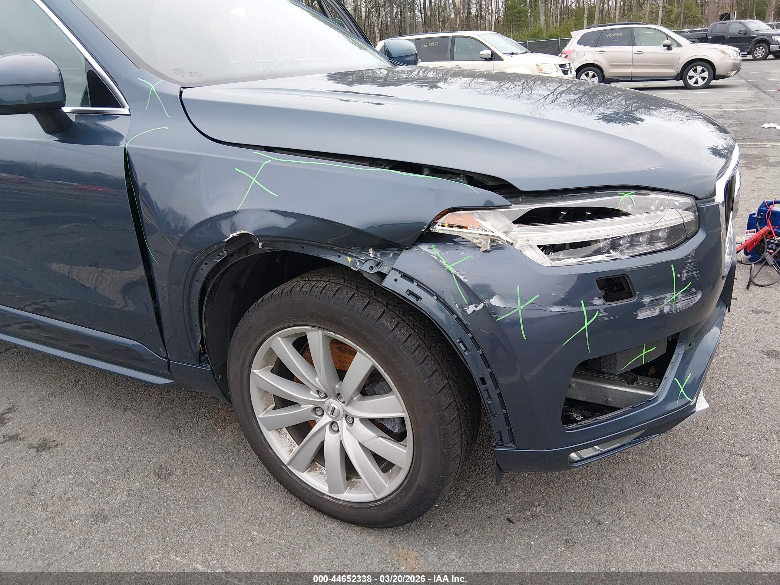 VOLVO XC90 image 6