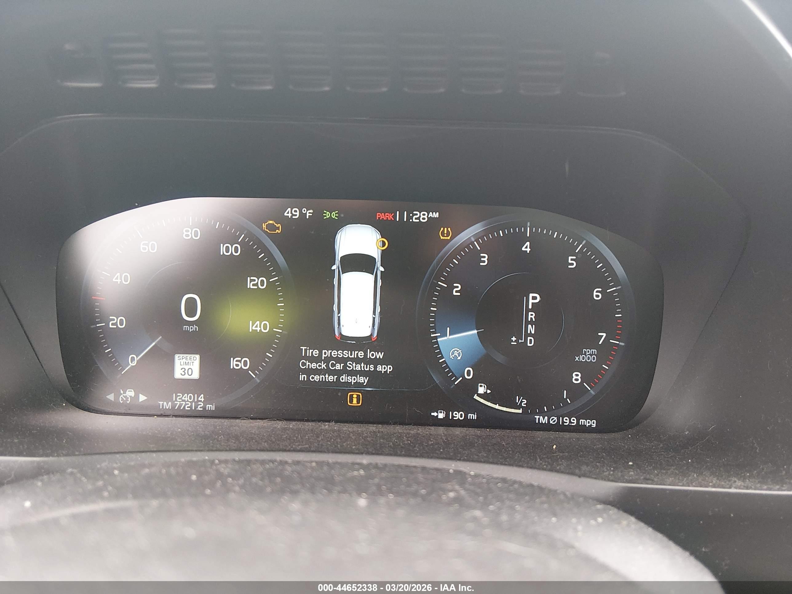 VOLVO XC90 image 7