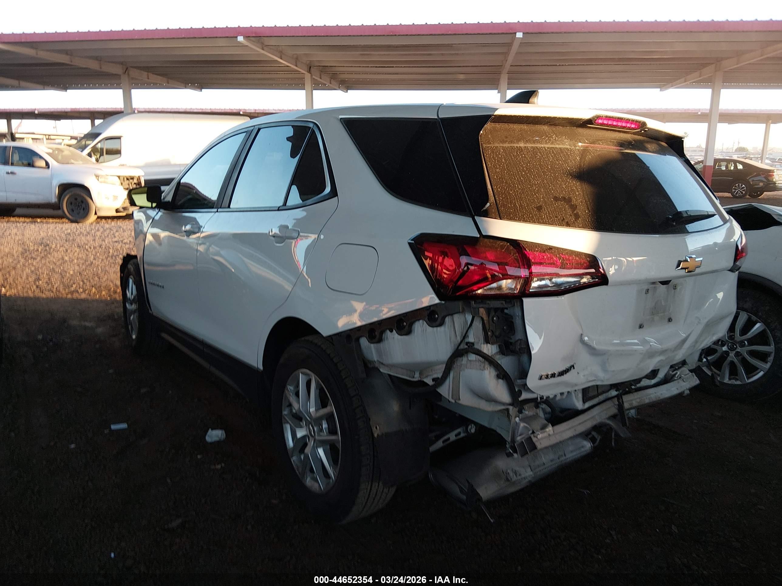 CHEVROLET EQUINOX image 3