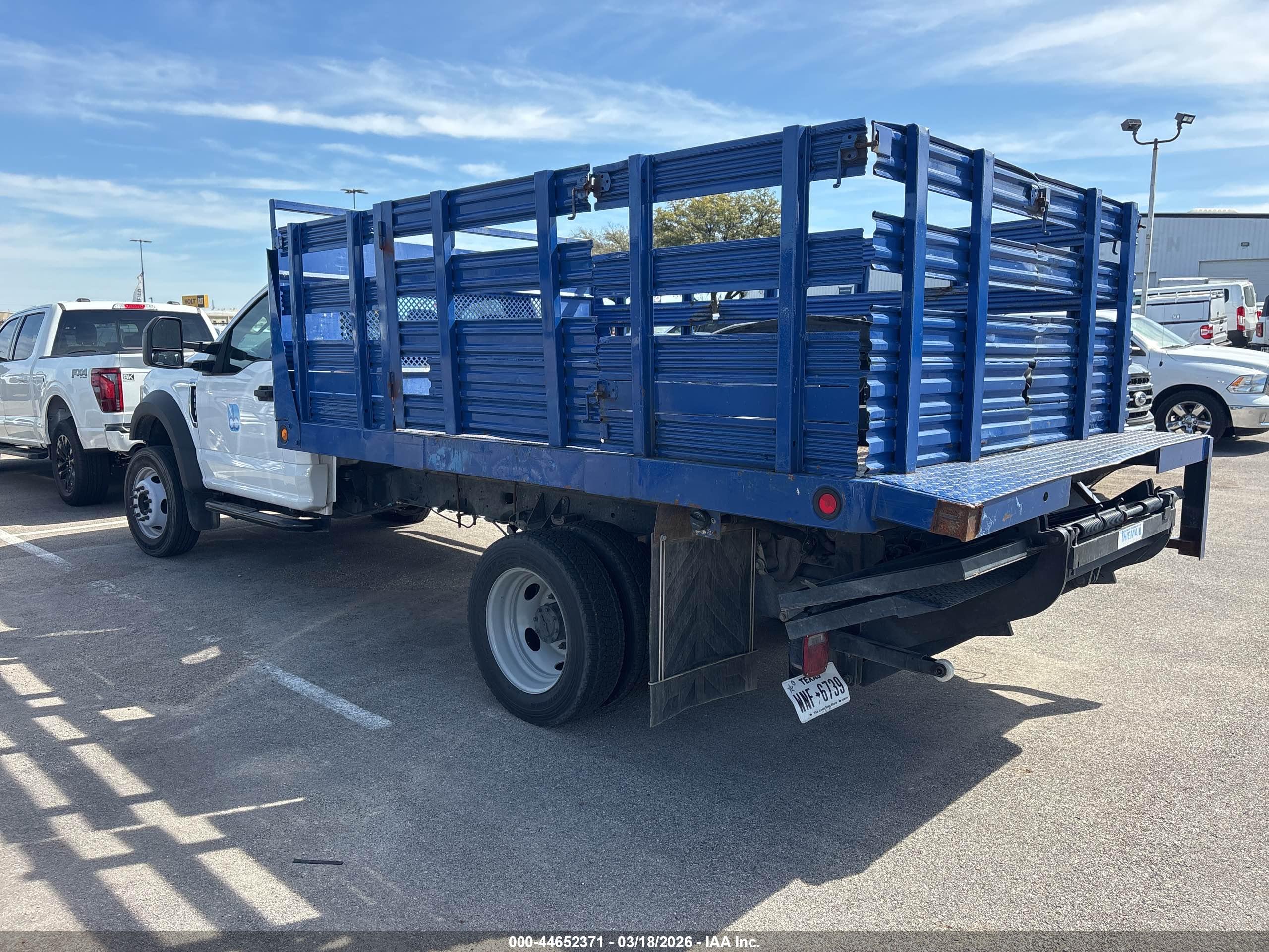 FORD F-450 image 3