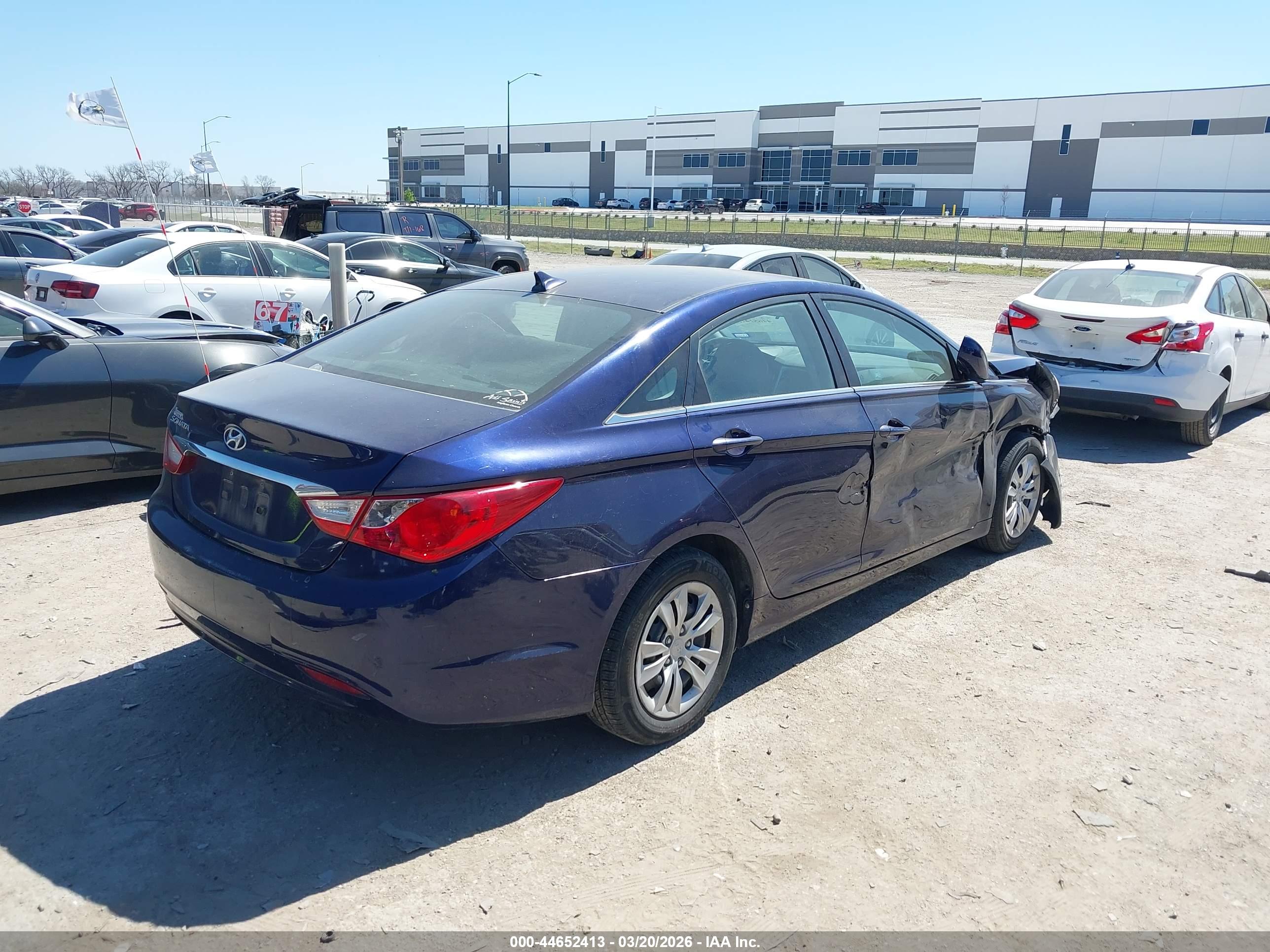 HYUNDAI SONATA image 4
