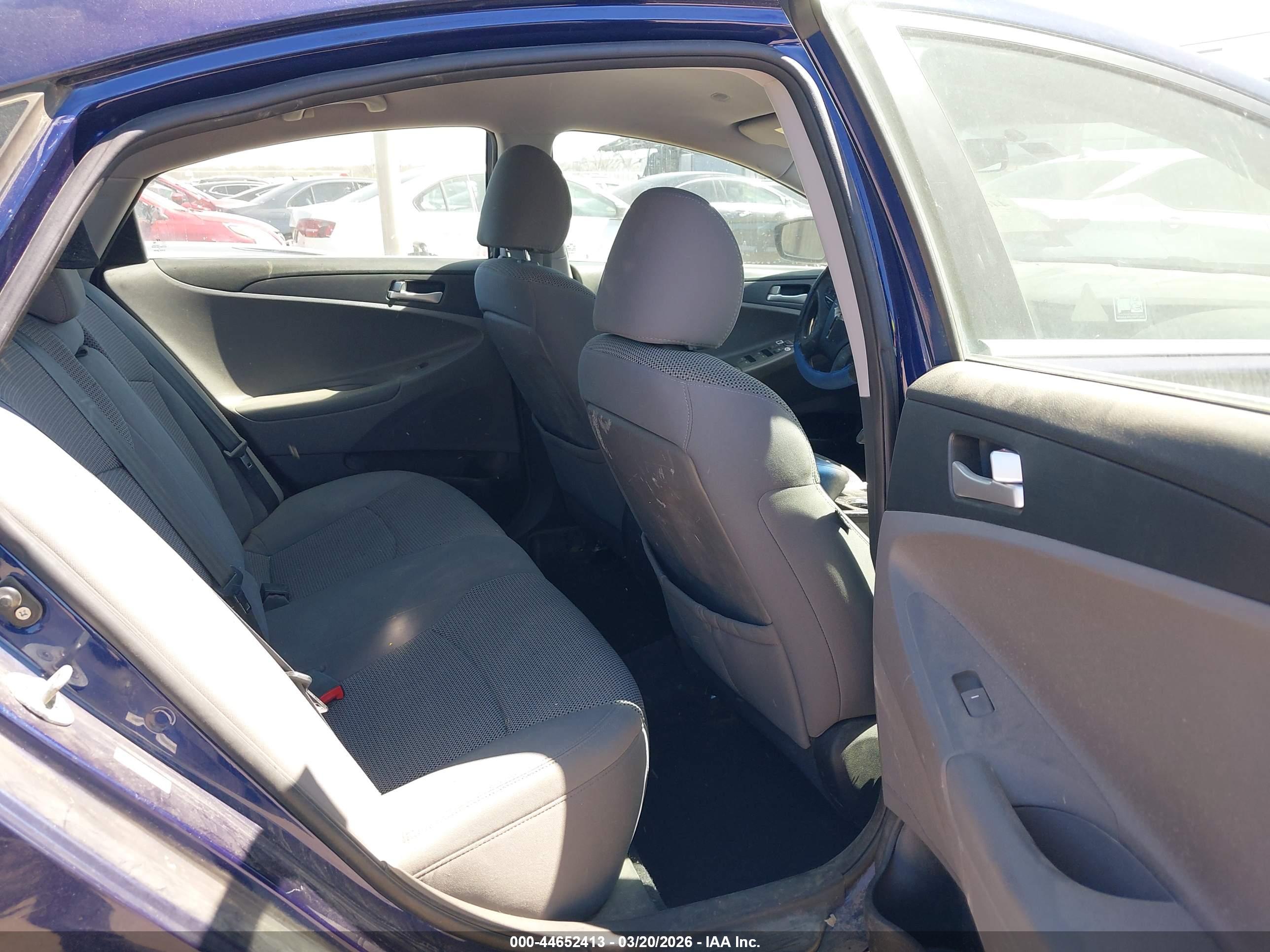 HYUNDAI SONATA image 8