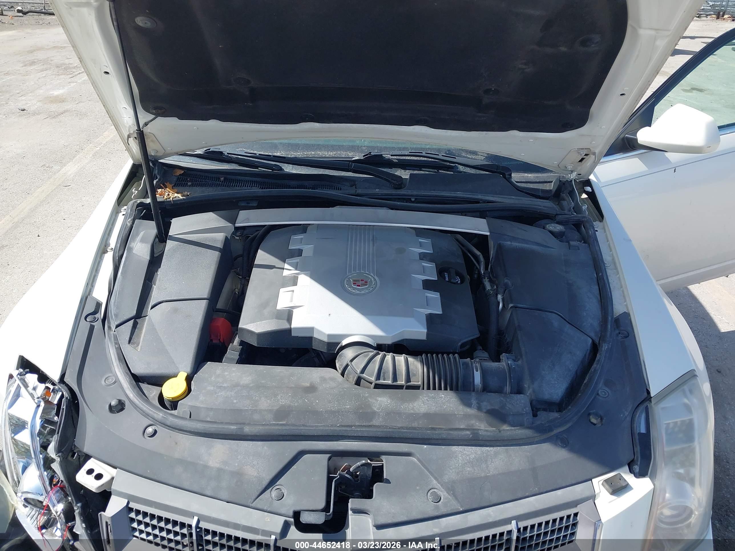 CADILLAC CTS image 10