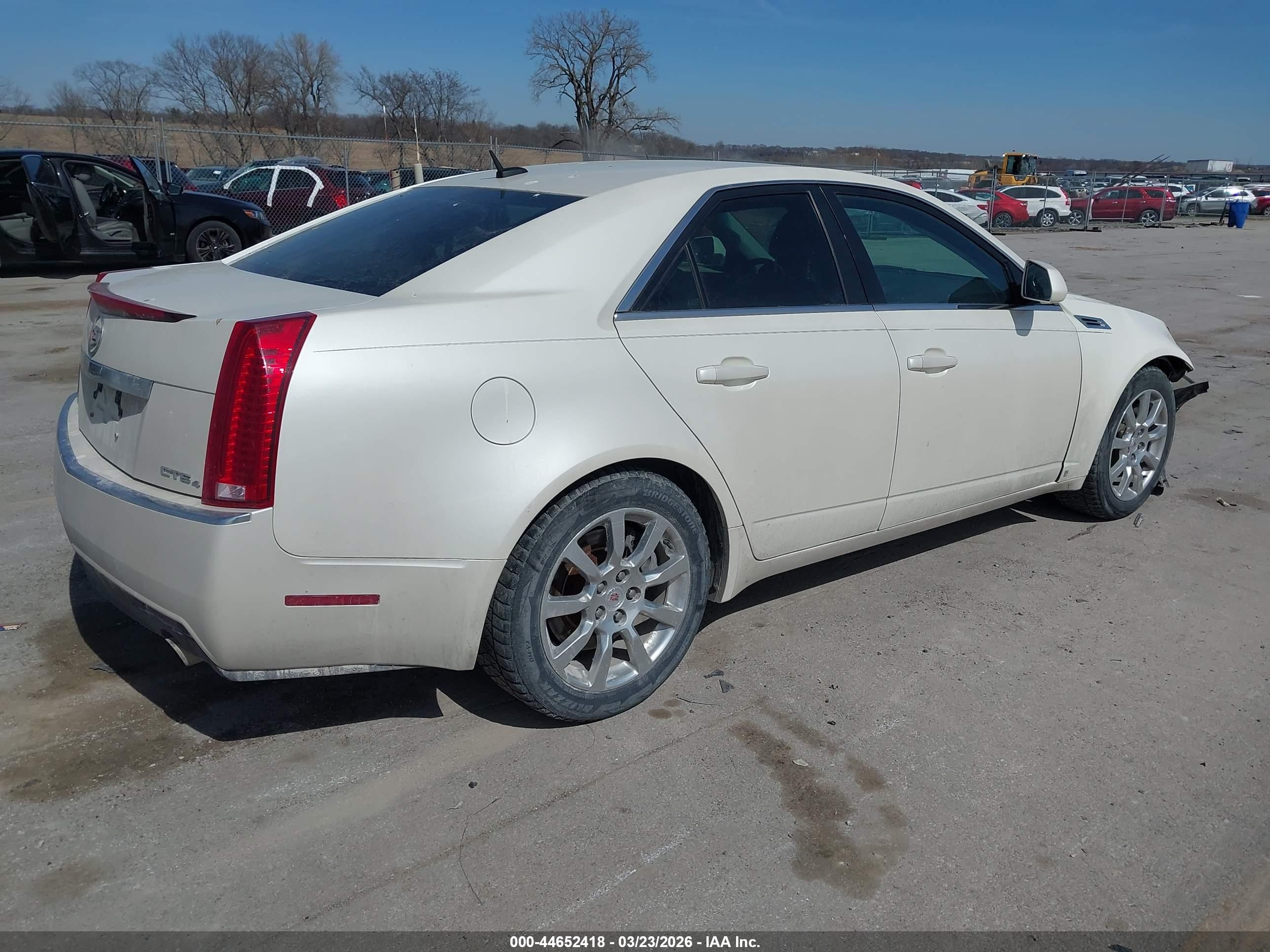 CADILLAC CTS image 4