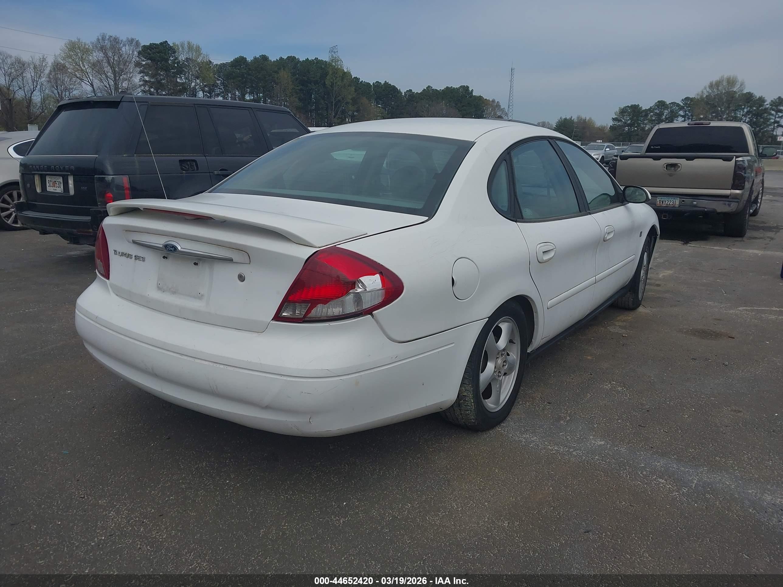 FORD TAURUS image 4