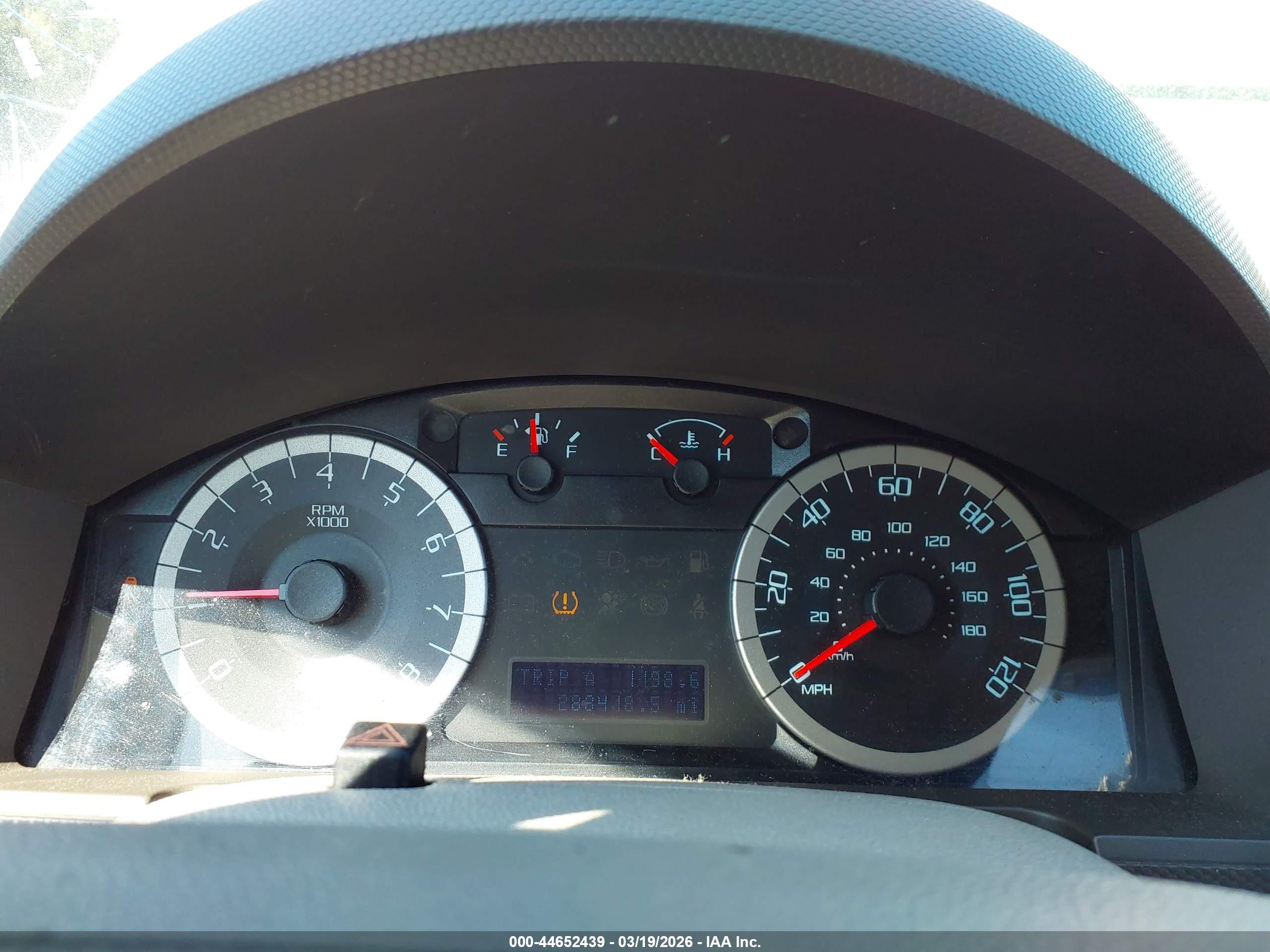 FORD ESCAPE image 7