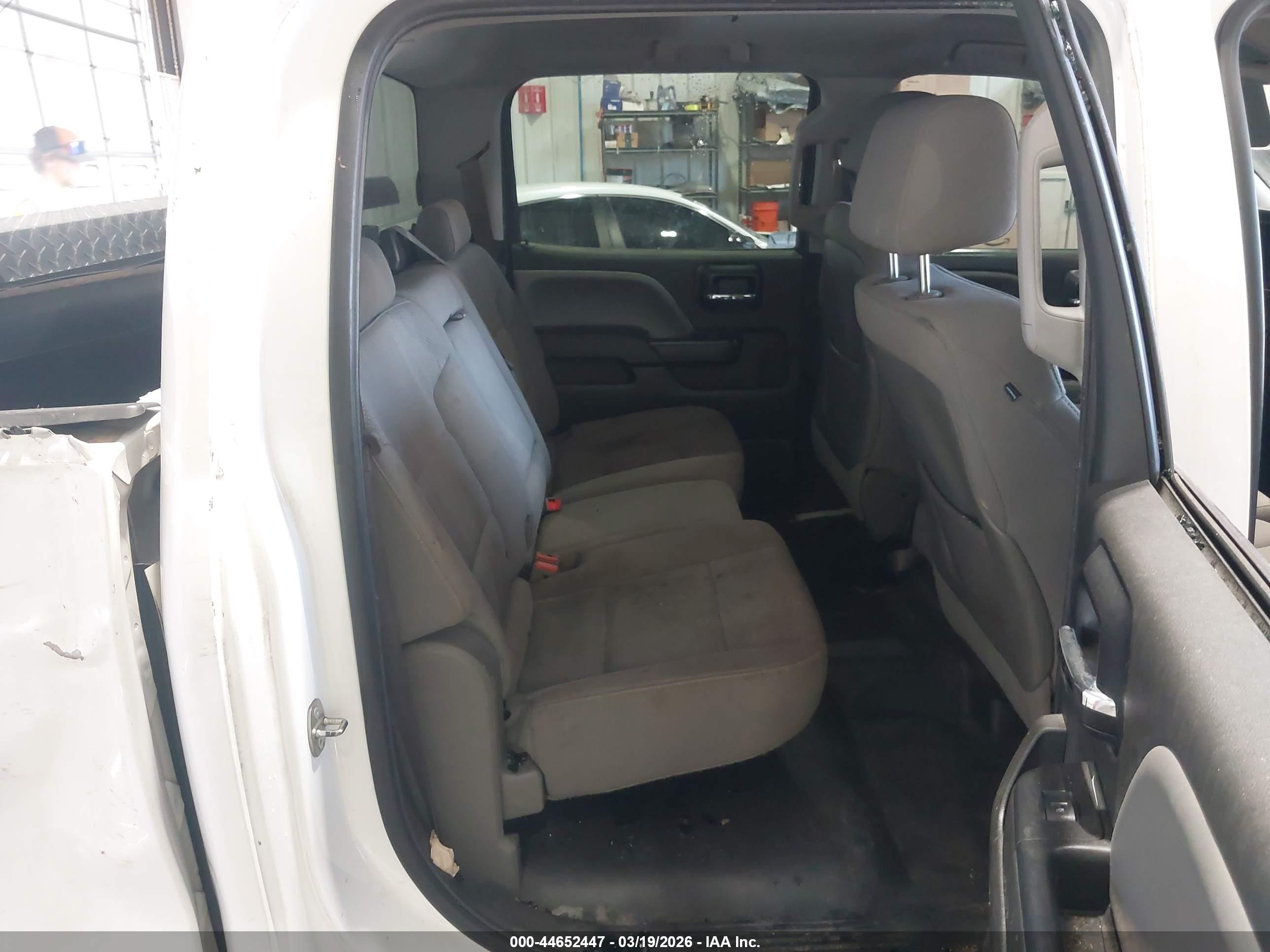 CHEVROLET SILVERADO image 8