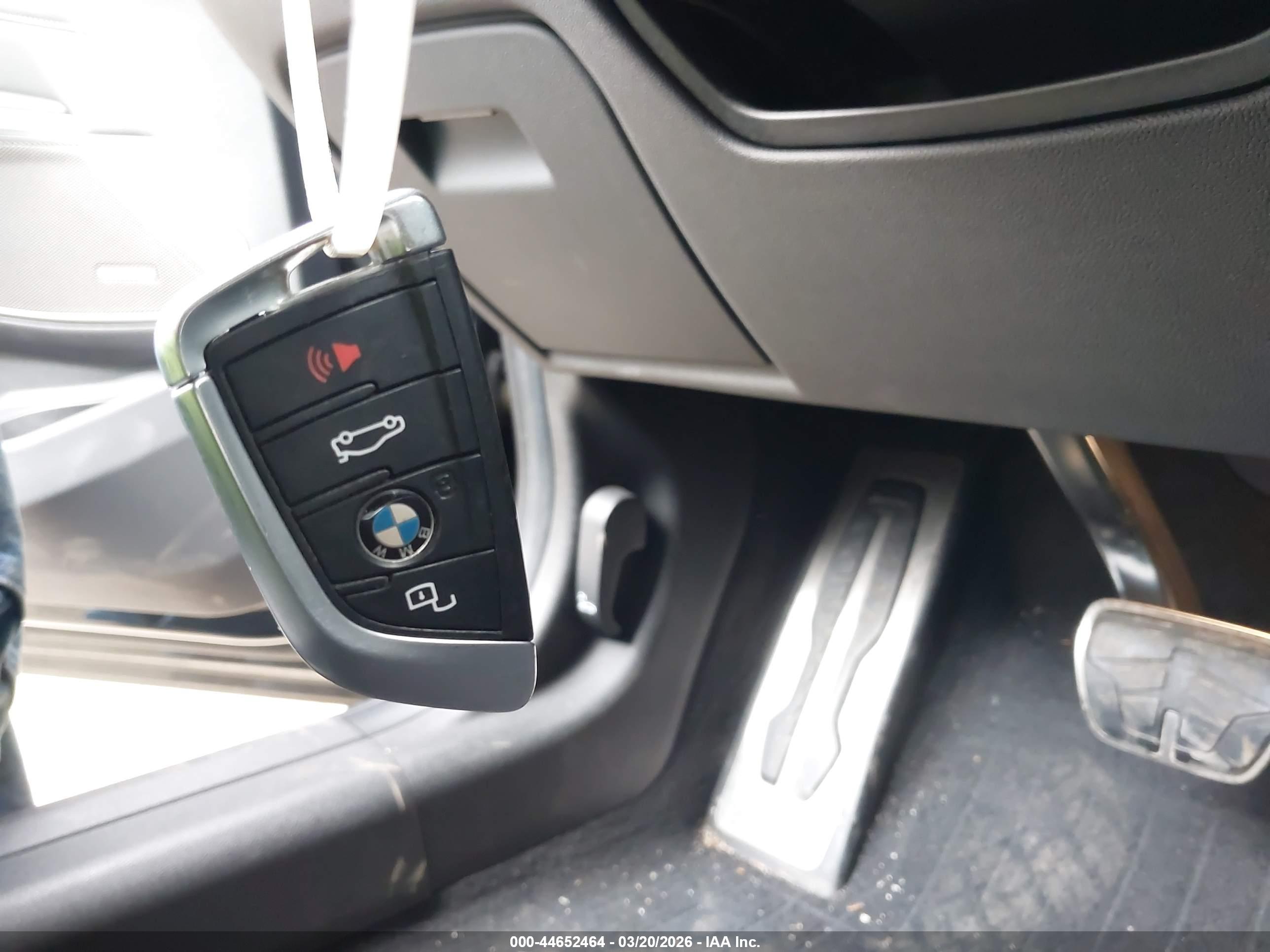 BMW M340I image 11