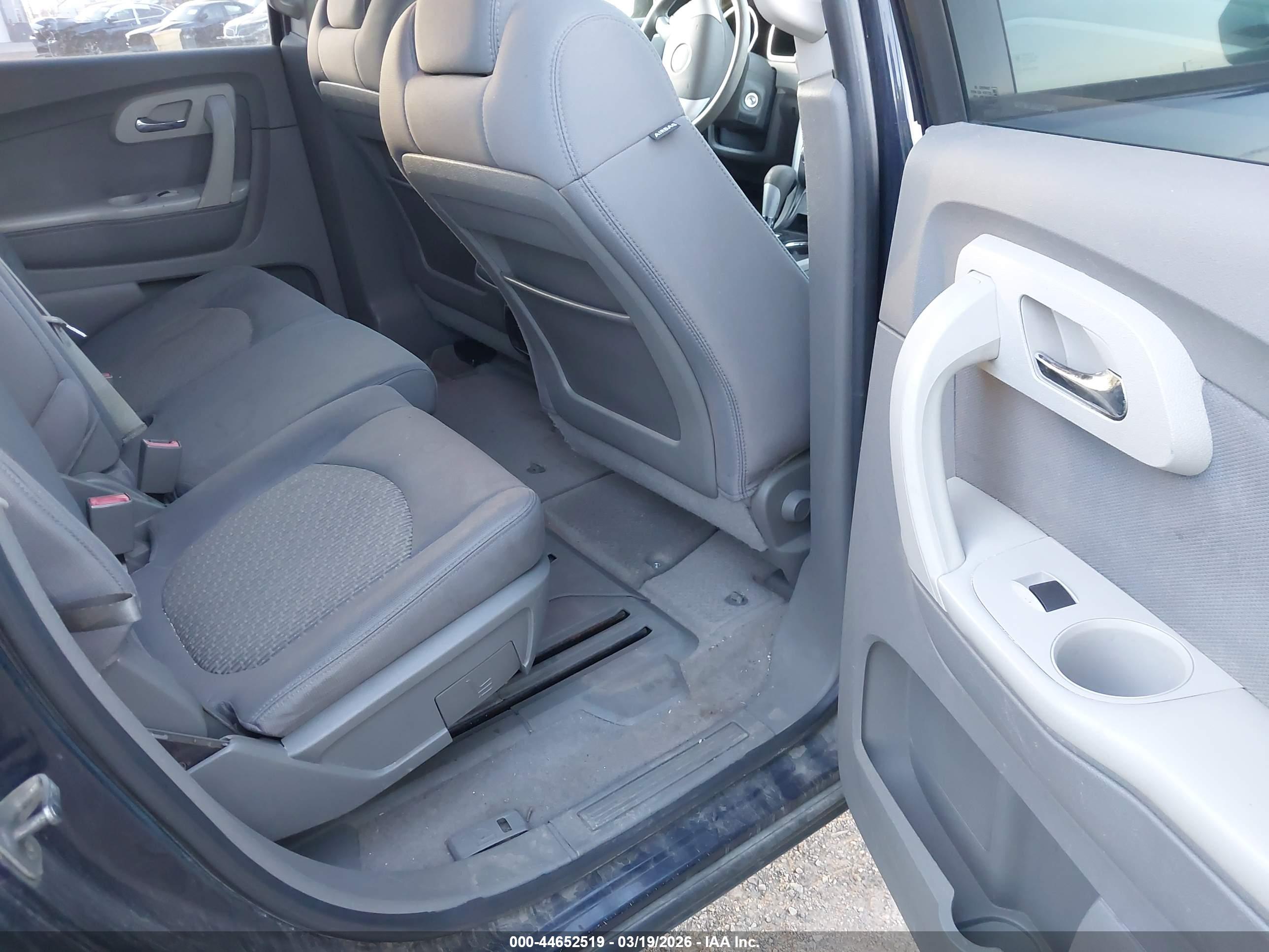 CHEVROLET TRAVERSE image 8