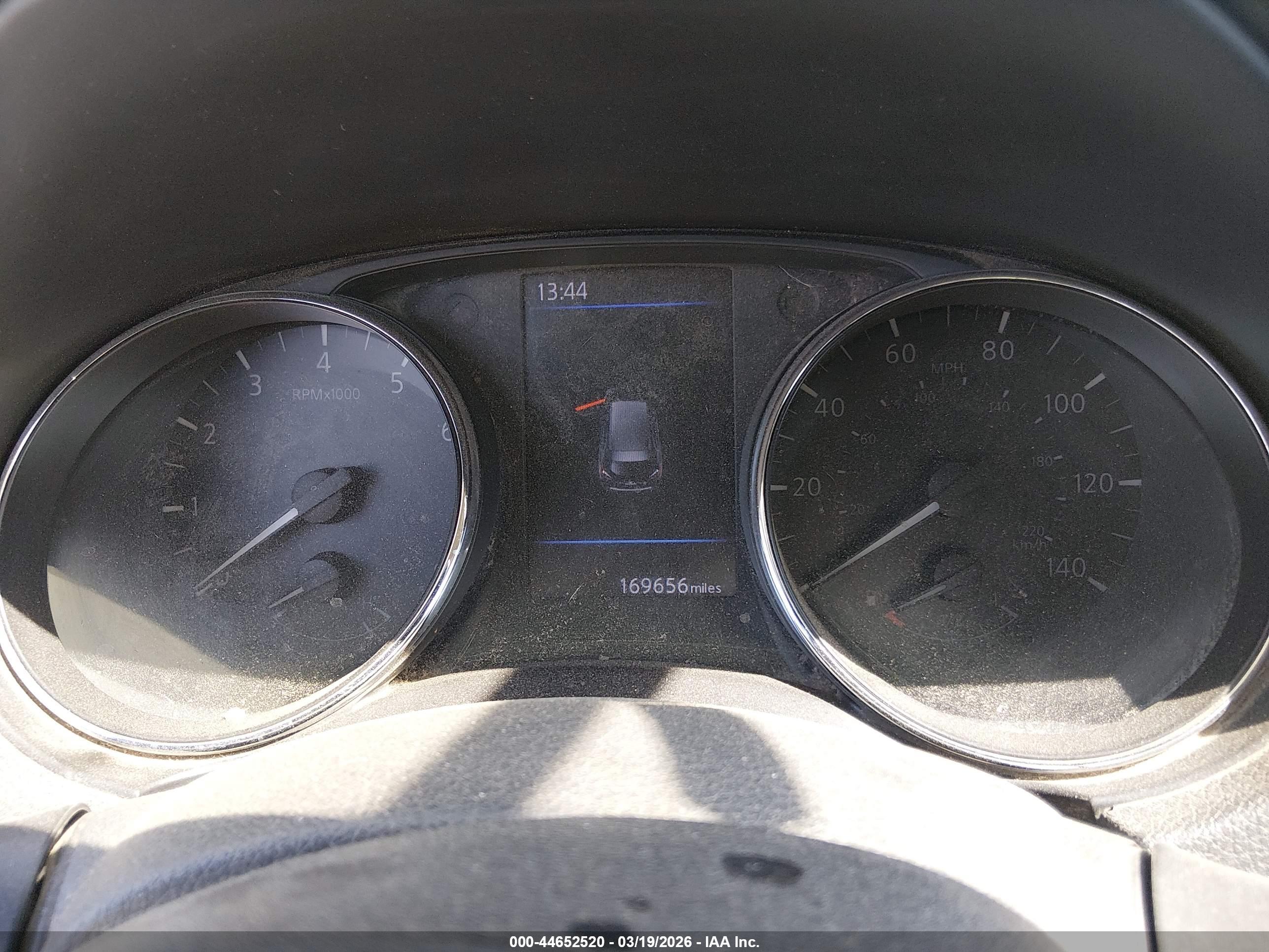 NISSAN ROGUE image 7