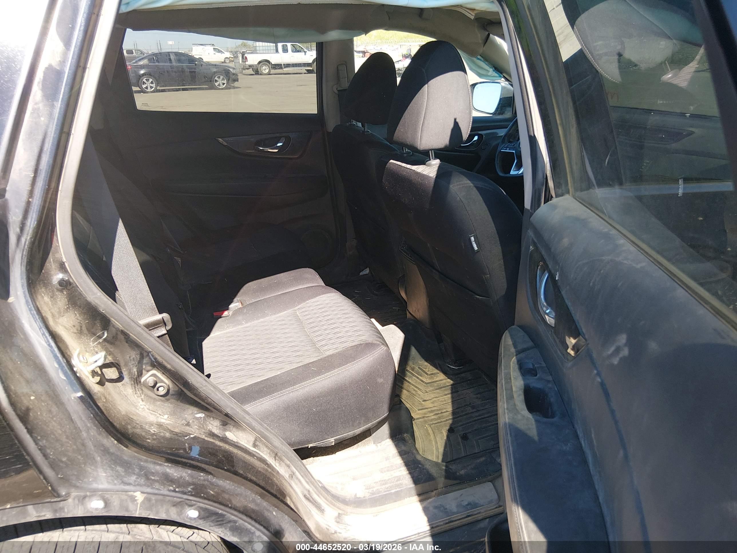 NISSAN ROGUE image 8