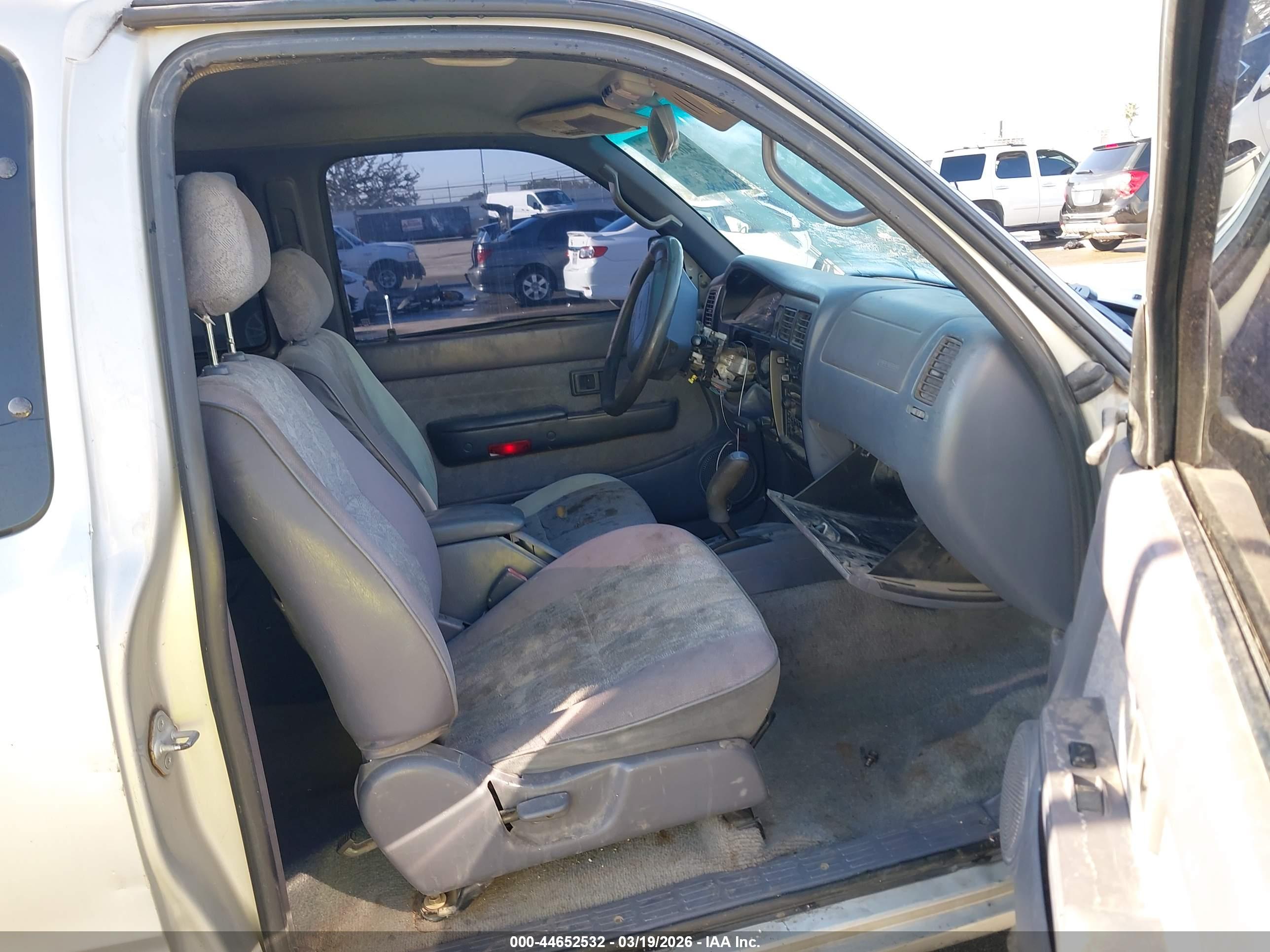 TOYOTA TACOMA image 5