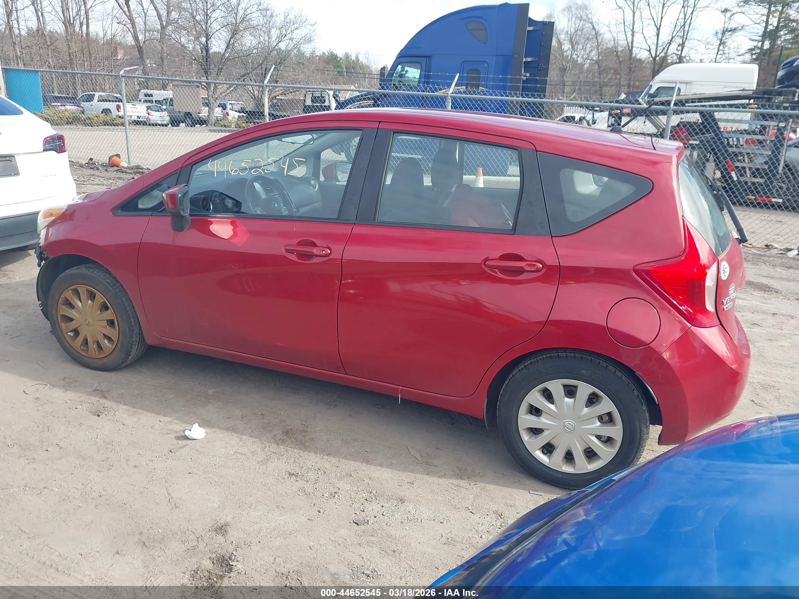 NISSAN VERSA image 3