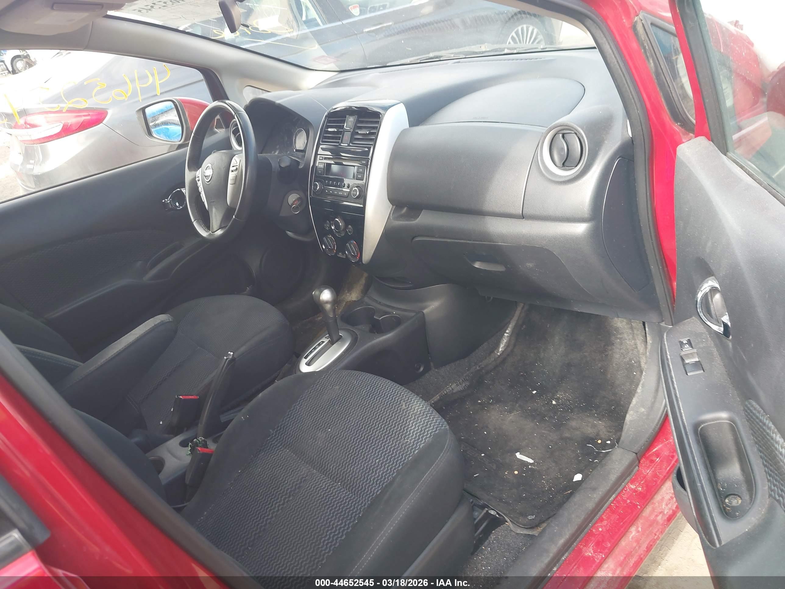 NISSAN VERSA image 5