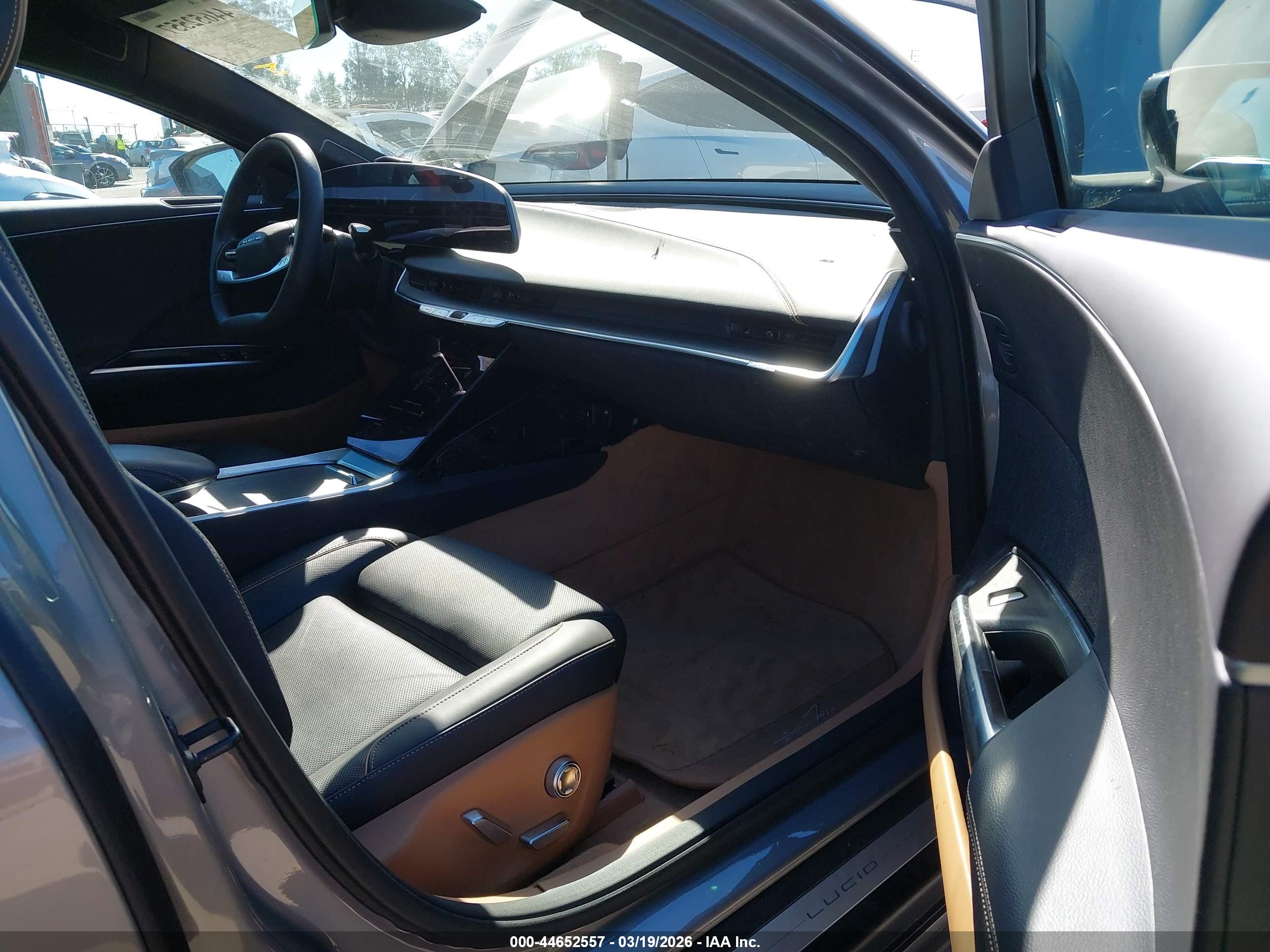 LUCID AIR image 5