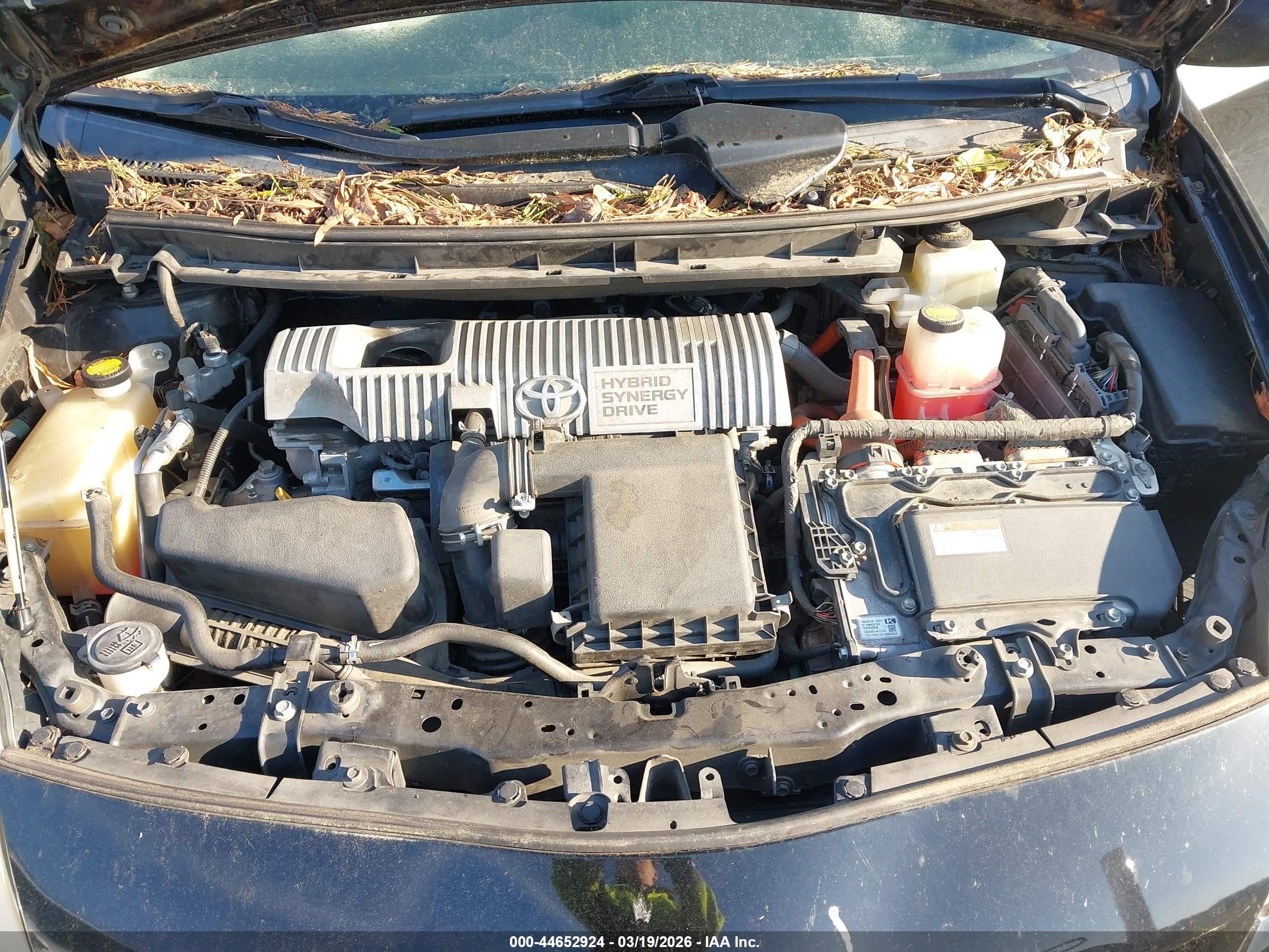TOYOTA PRIUS image 10