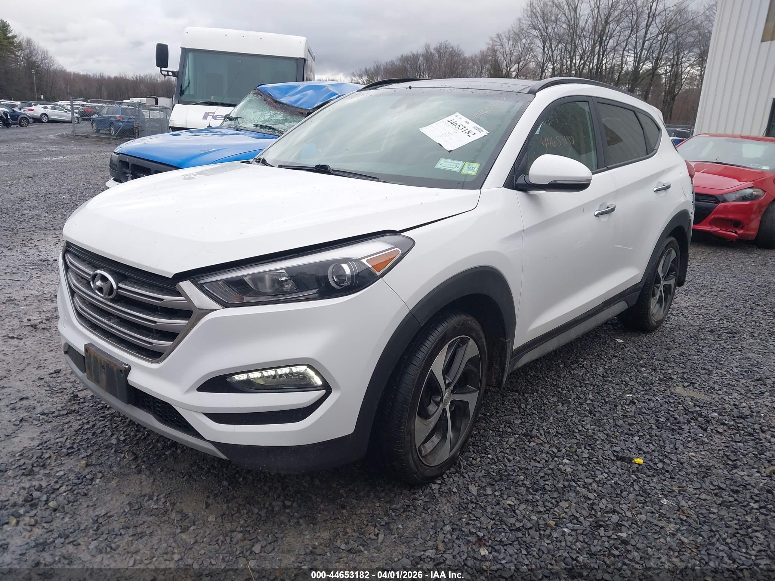 HYUNDAI TUCSON image 2
